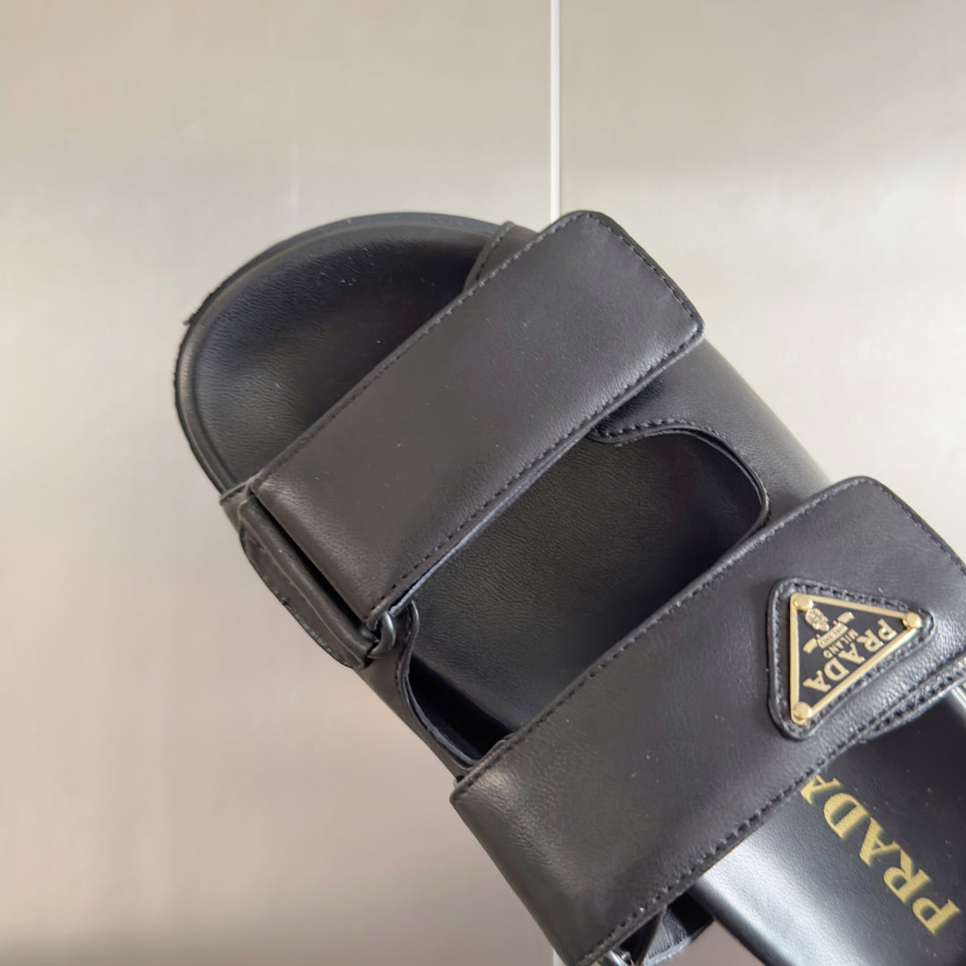 250507 New high-quality height-increasing fashionable classic slippers