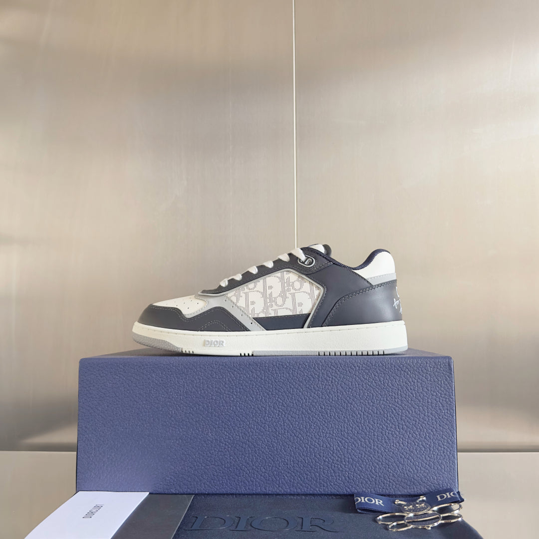 250507 New high-quality classic icon detail sneakers