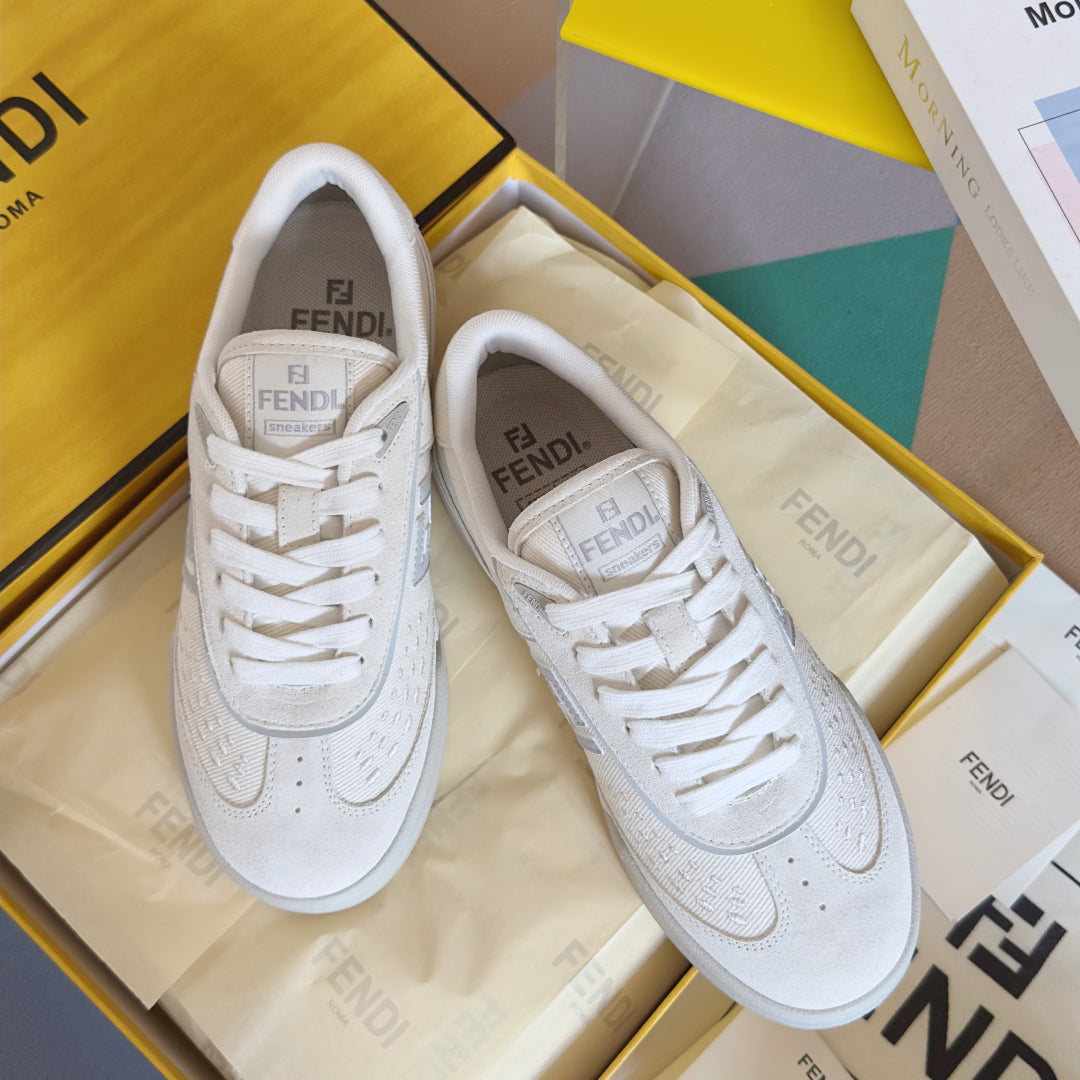 250507 New high-quality classic icon detail sneakers