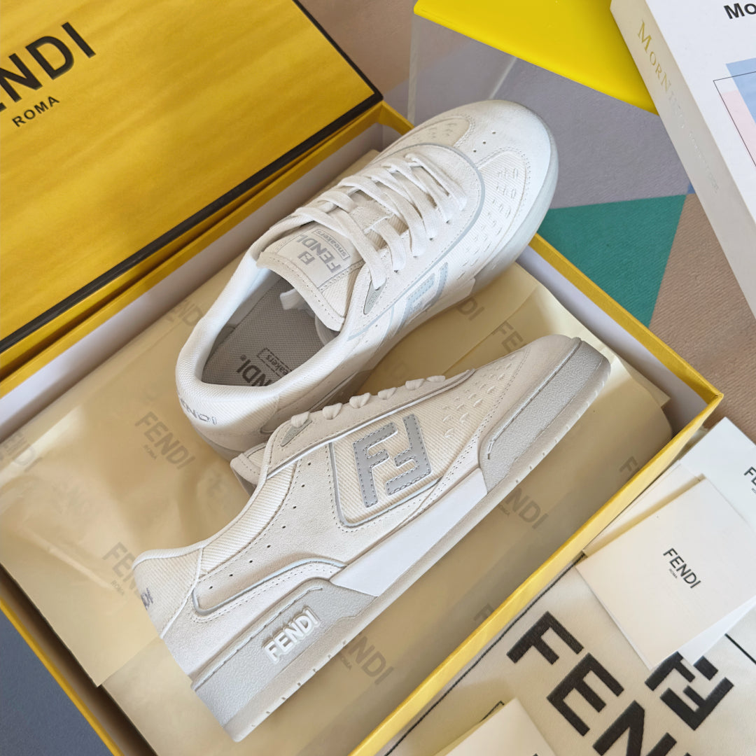 250507 New high-quality classic icon detail sneakers