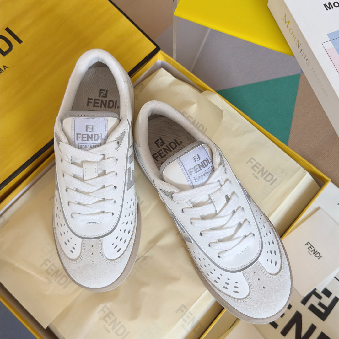 250507 New high-quality classic icon detail sneakers
