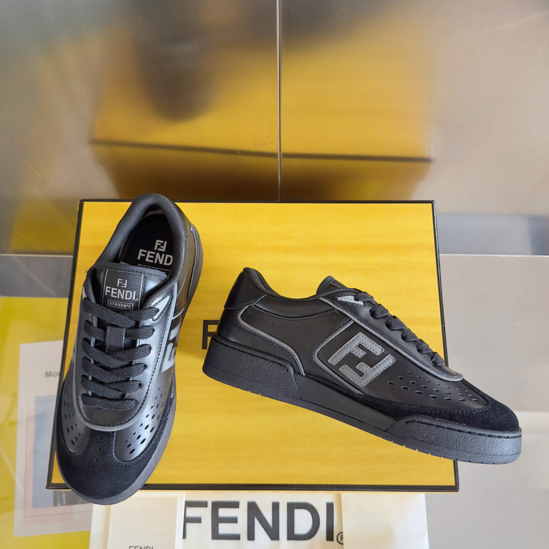 250507 New high-quality classic icon detail sneakers