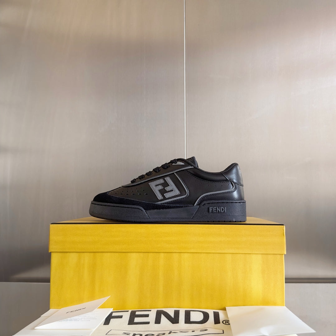 250507 New high-quality classic icon detail sneakers
