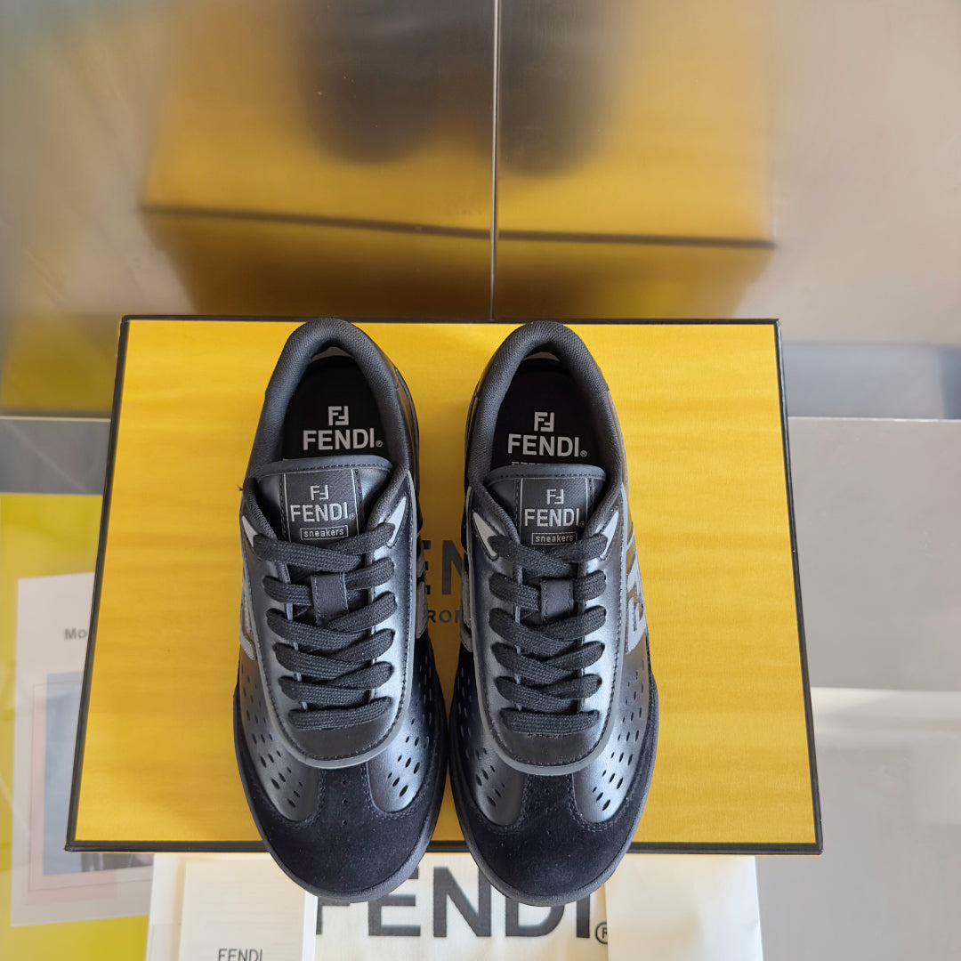 250507 New high-quality classic icon detail sneakers