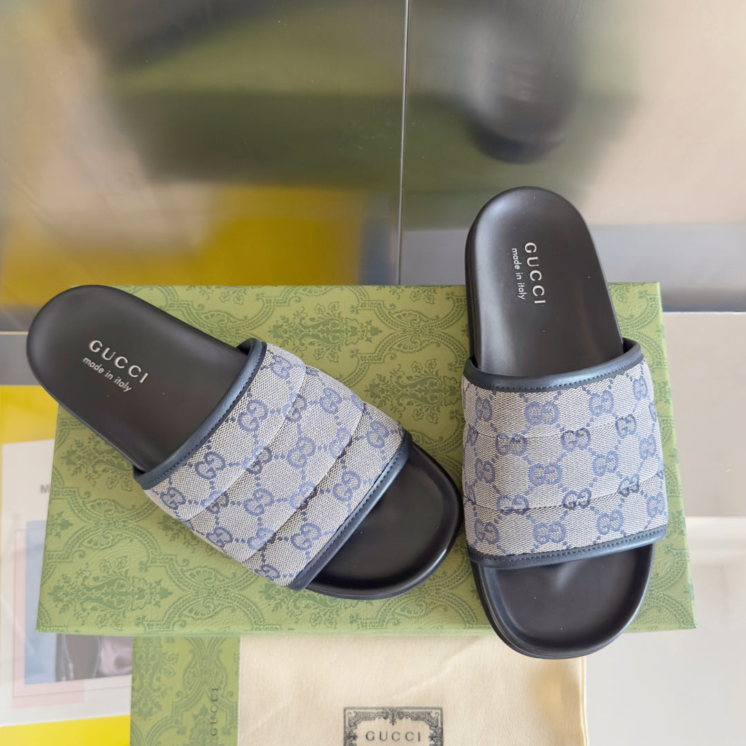 250507 New high-quality thick-soled embossed slippers