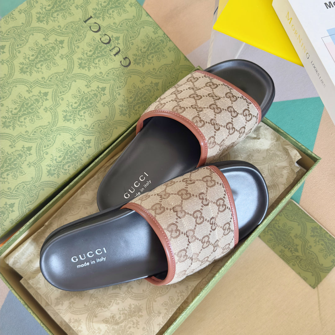 250507 New high-quality thick-soled embossed slippers