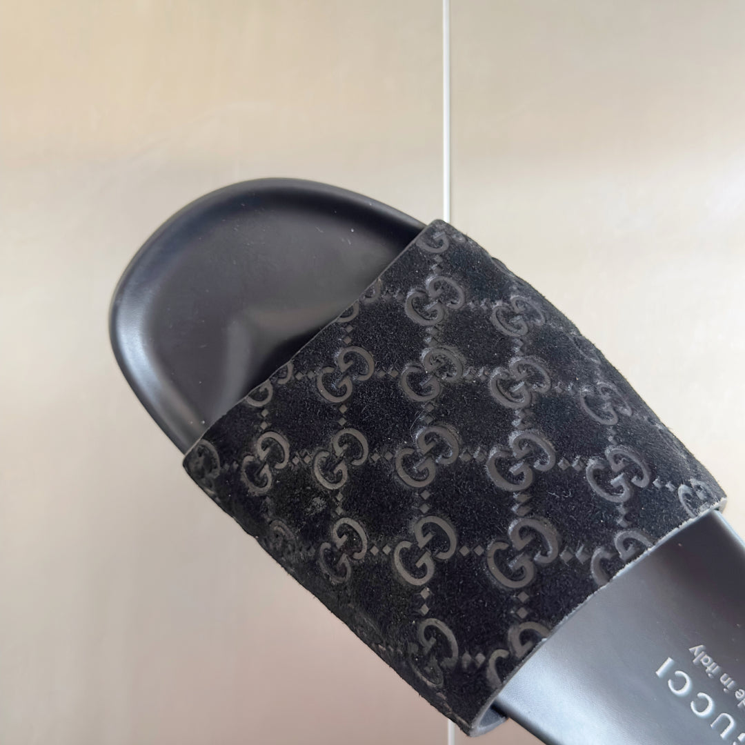 250507 New high-quality thick-soled embossed slippers