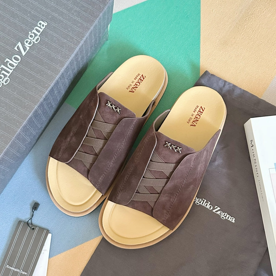 250513 New high-quality old Qian style slippers
