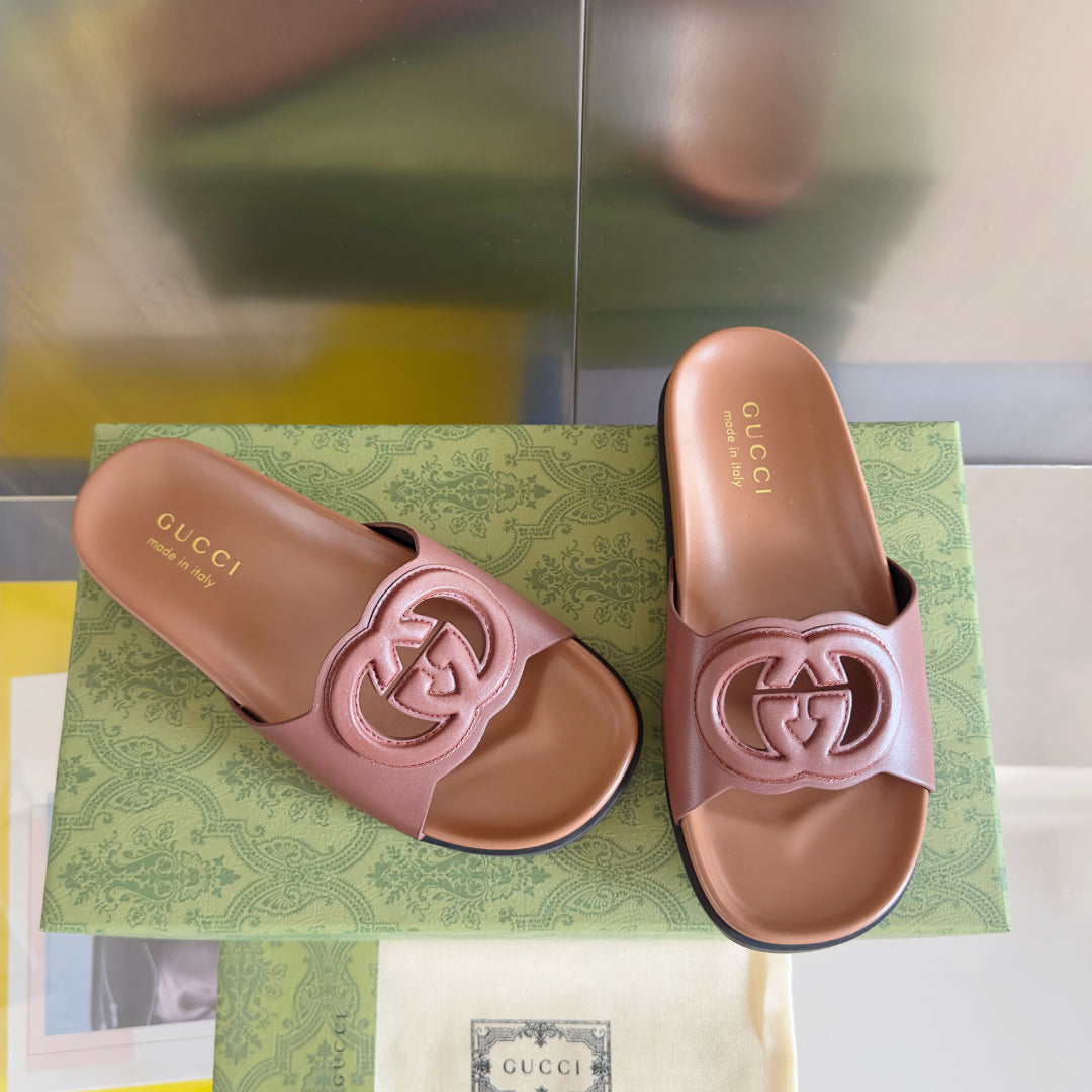 250513 New high-quality thick-soled classic signature slippers