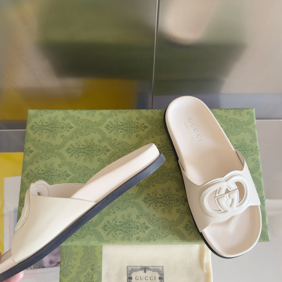 250513 New high-quality thick-soled classic signature slippers
