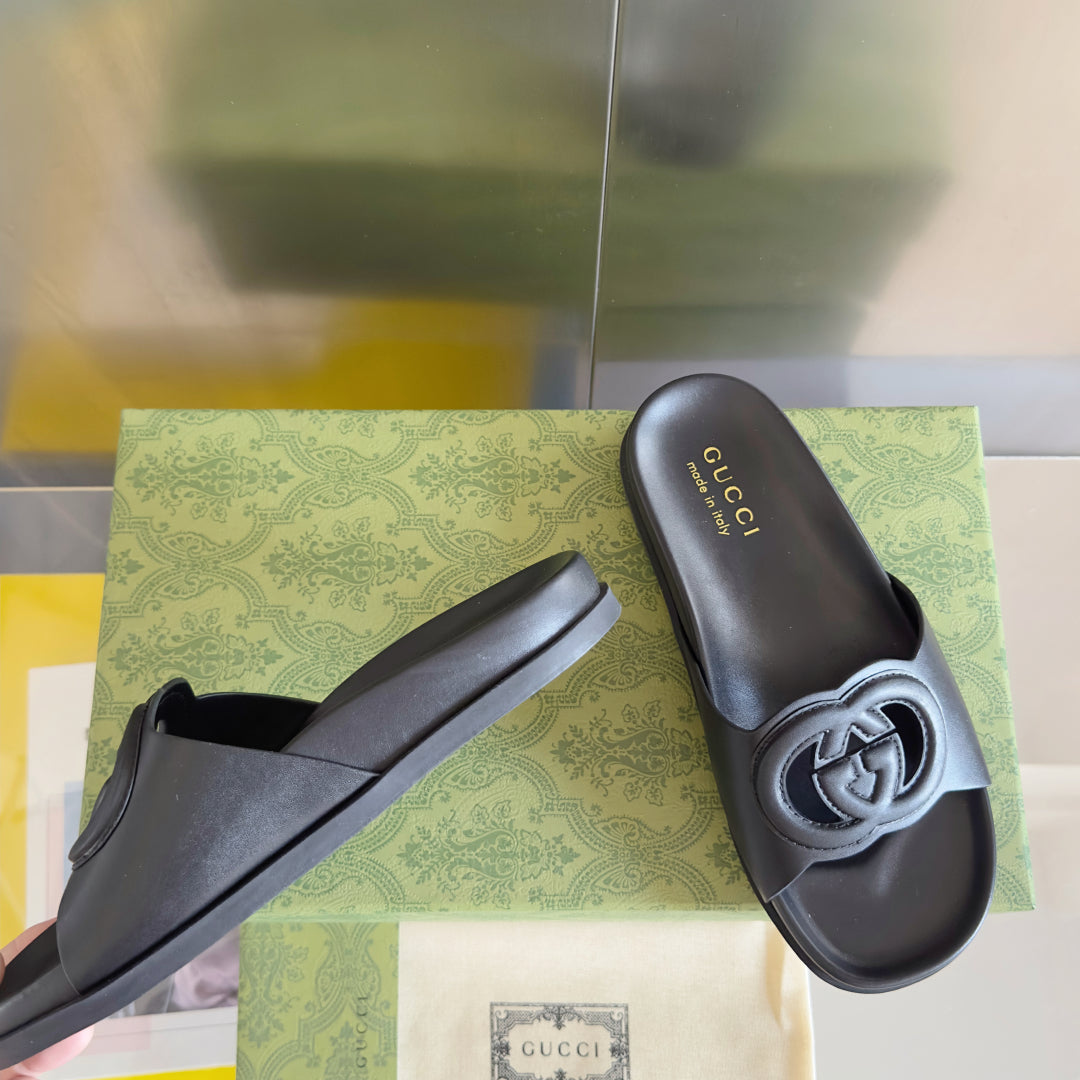 250513 New high-quality thick-soled classic signature slippers