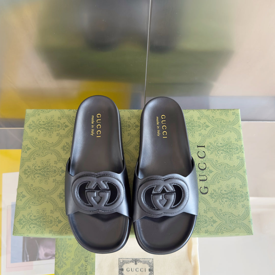 250513 New high-quality thick-soled classic signature slippers