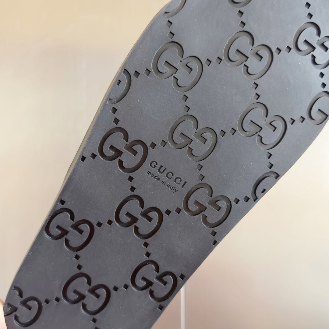 250513 New high-quality thick-soled classic signature slippers