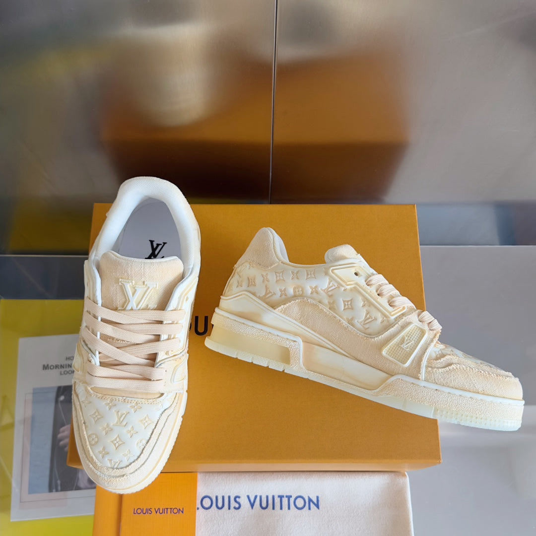 250513 New top-quality spray-painted casual and fashionable sneakers