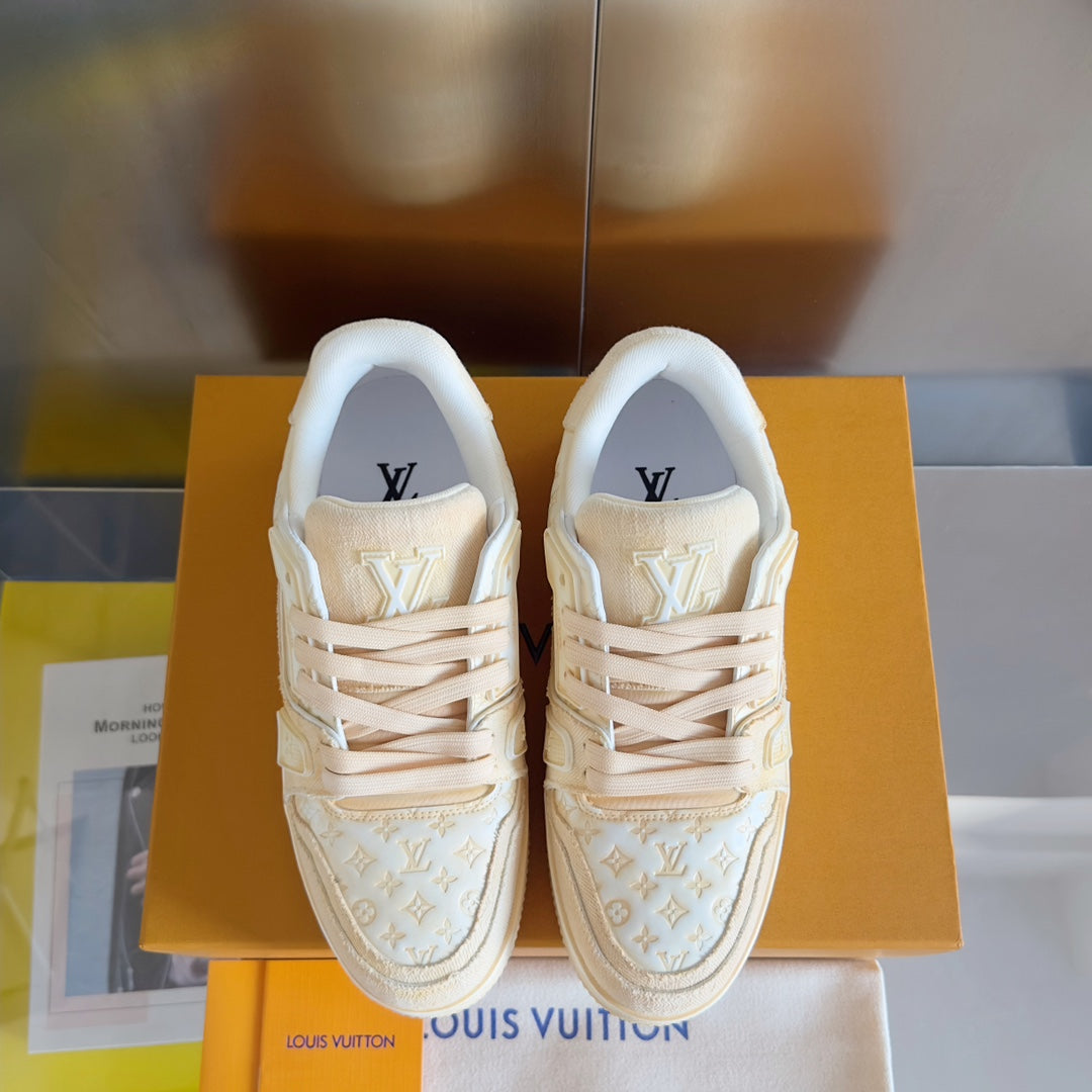 250513 New top-quality spray-painted casual and fashionable sneakers