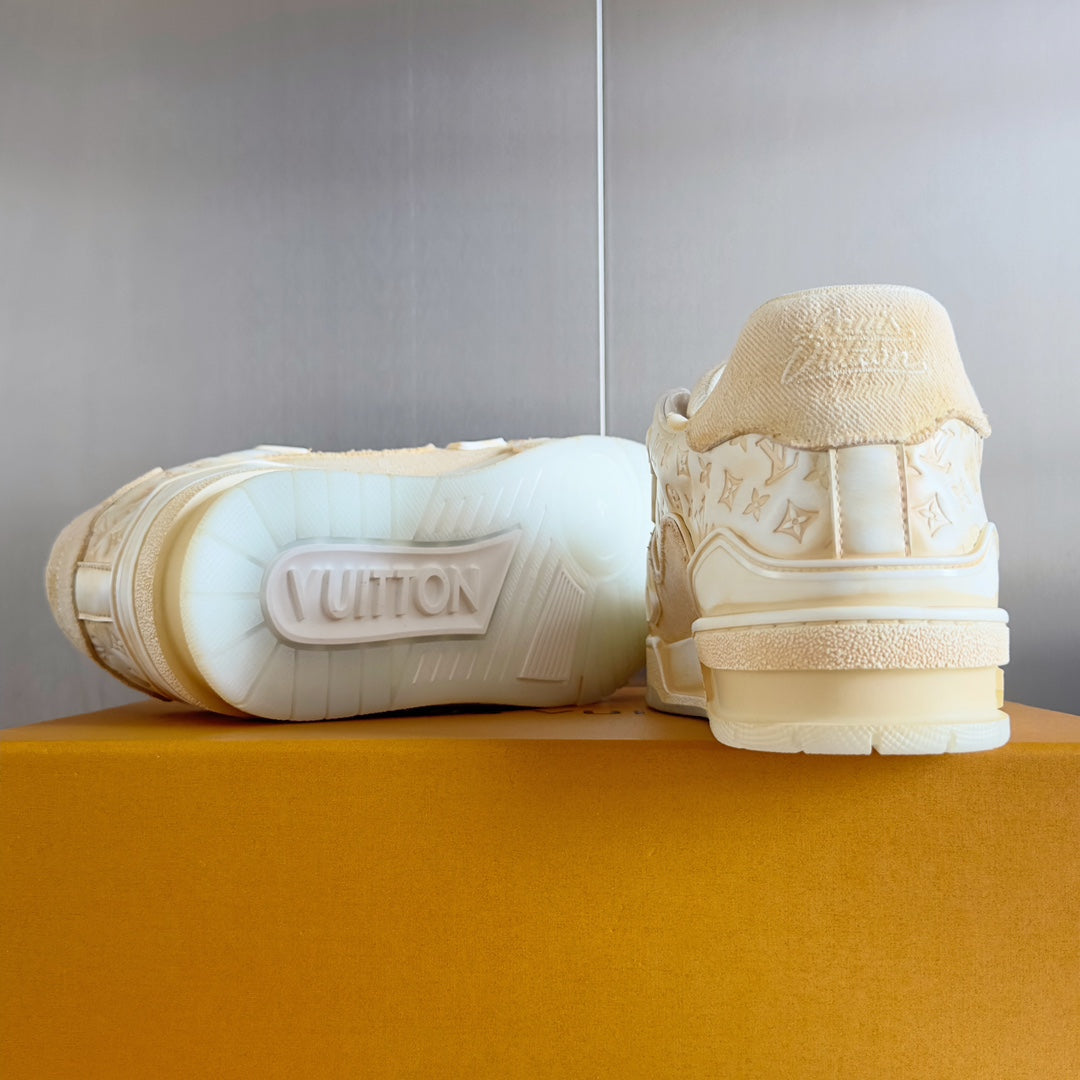 250513 New top-quality spray-painted casual and fashionable sneakers