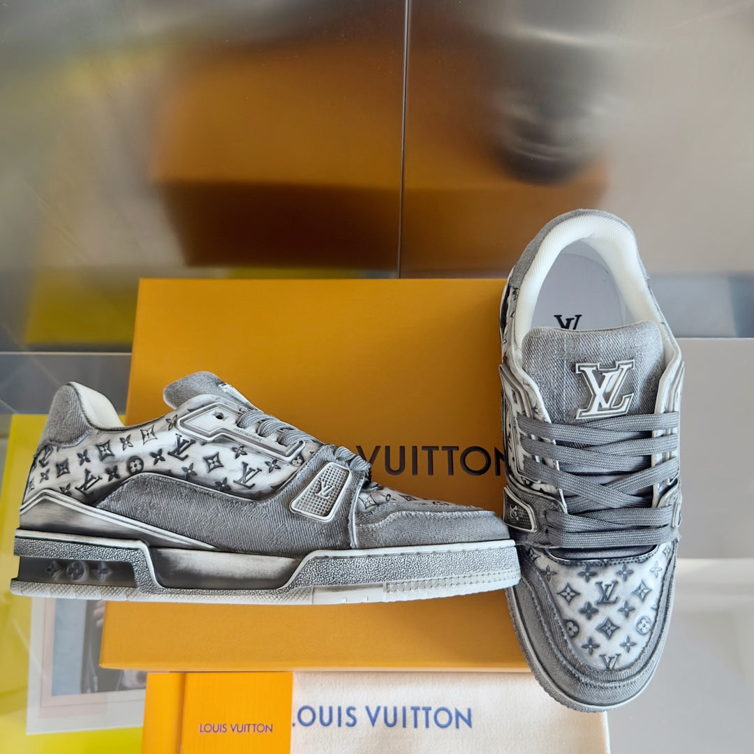 250513 New top-quality spray-painted casual and fashionable sneakers