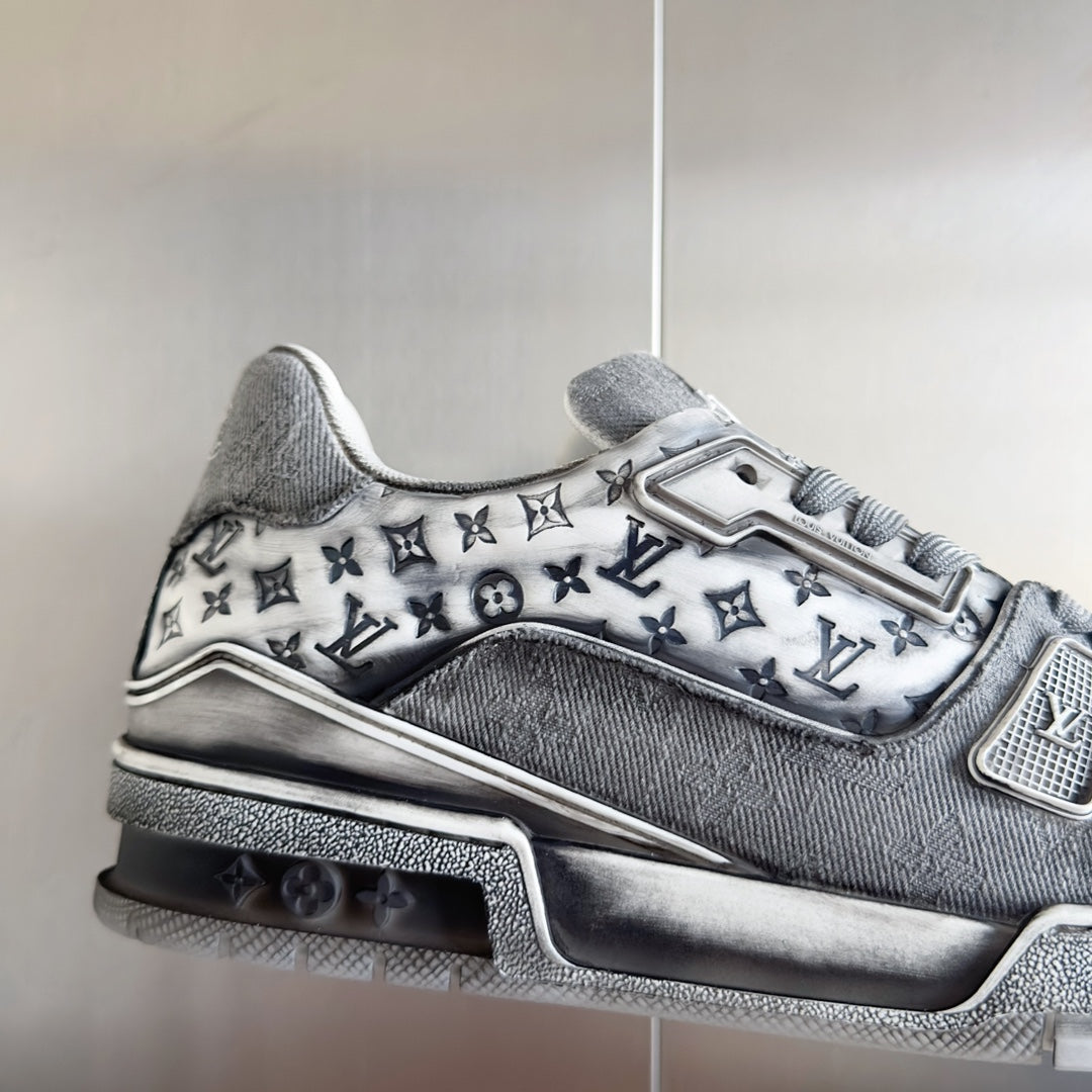 250513 New top-quality spray-painted casual and fashionable sneakers