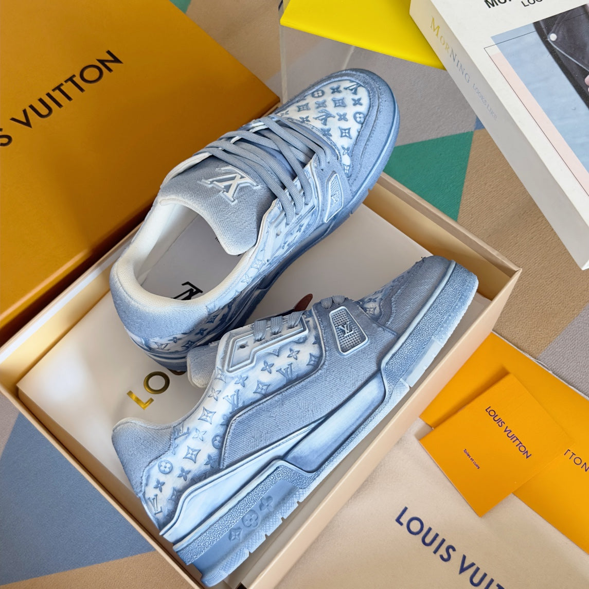 250513 New top-quality spray-painted casual and fashionable sneakers