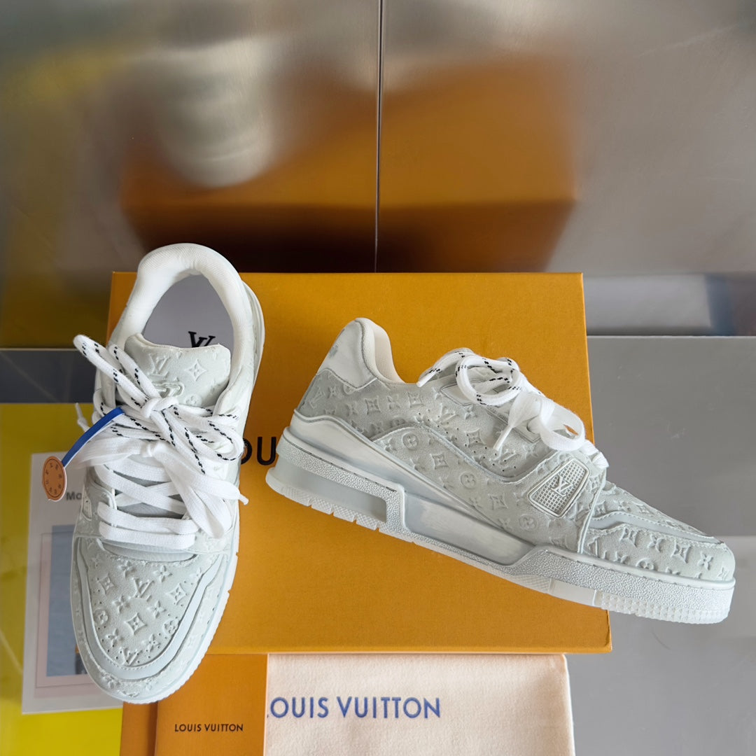 250513 New top-quality spray-painted casual and fashionable sneakers