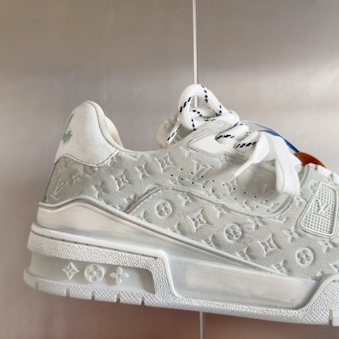 250513 New top-quality spray-painted casual and fashionable sneakers