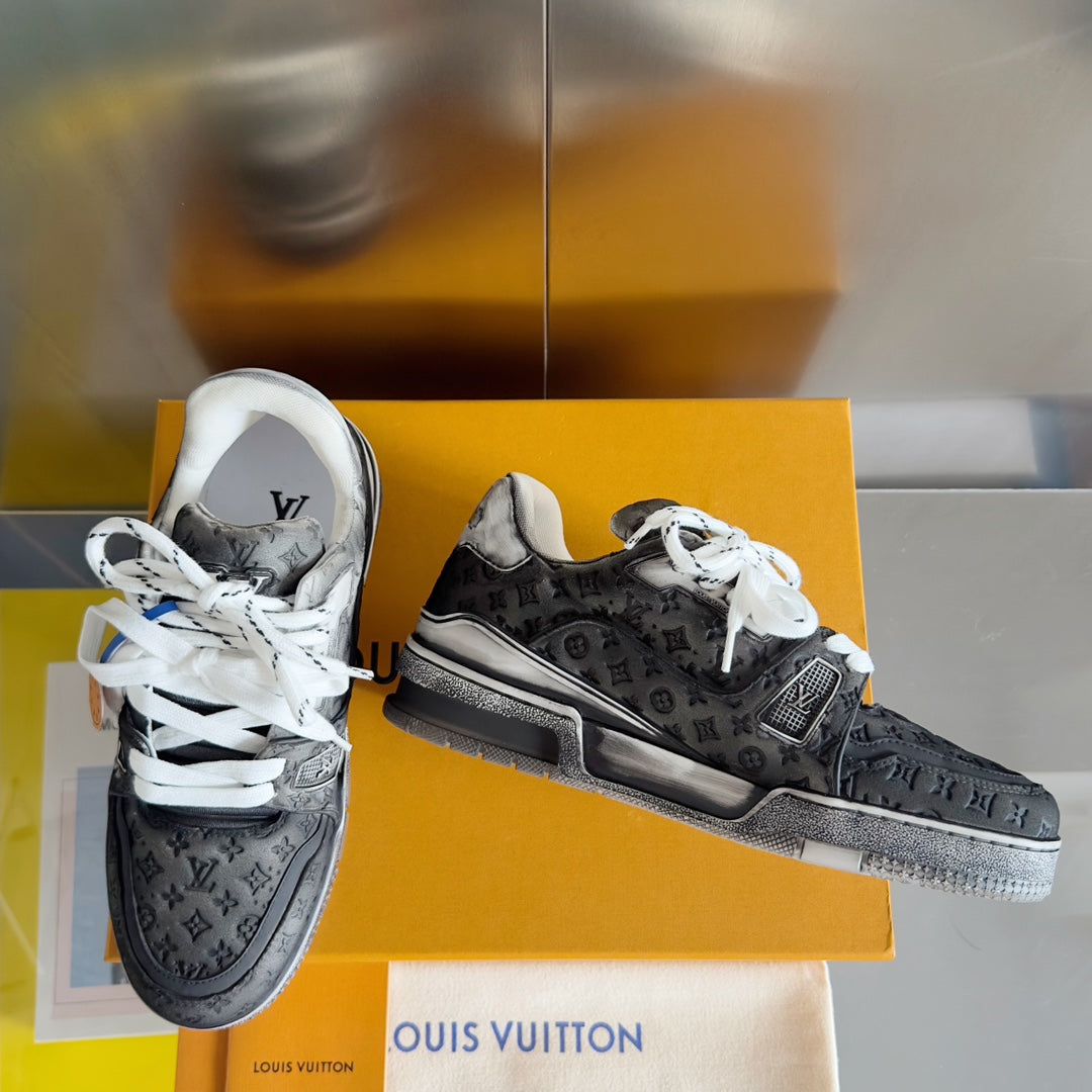 250513 New top-quality spray-painted casual and fashionable sneakers