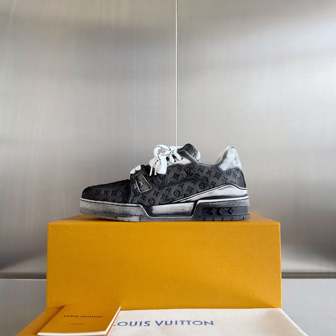250513 New top-quality spray-painted casual and fashionable sneakers