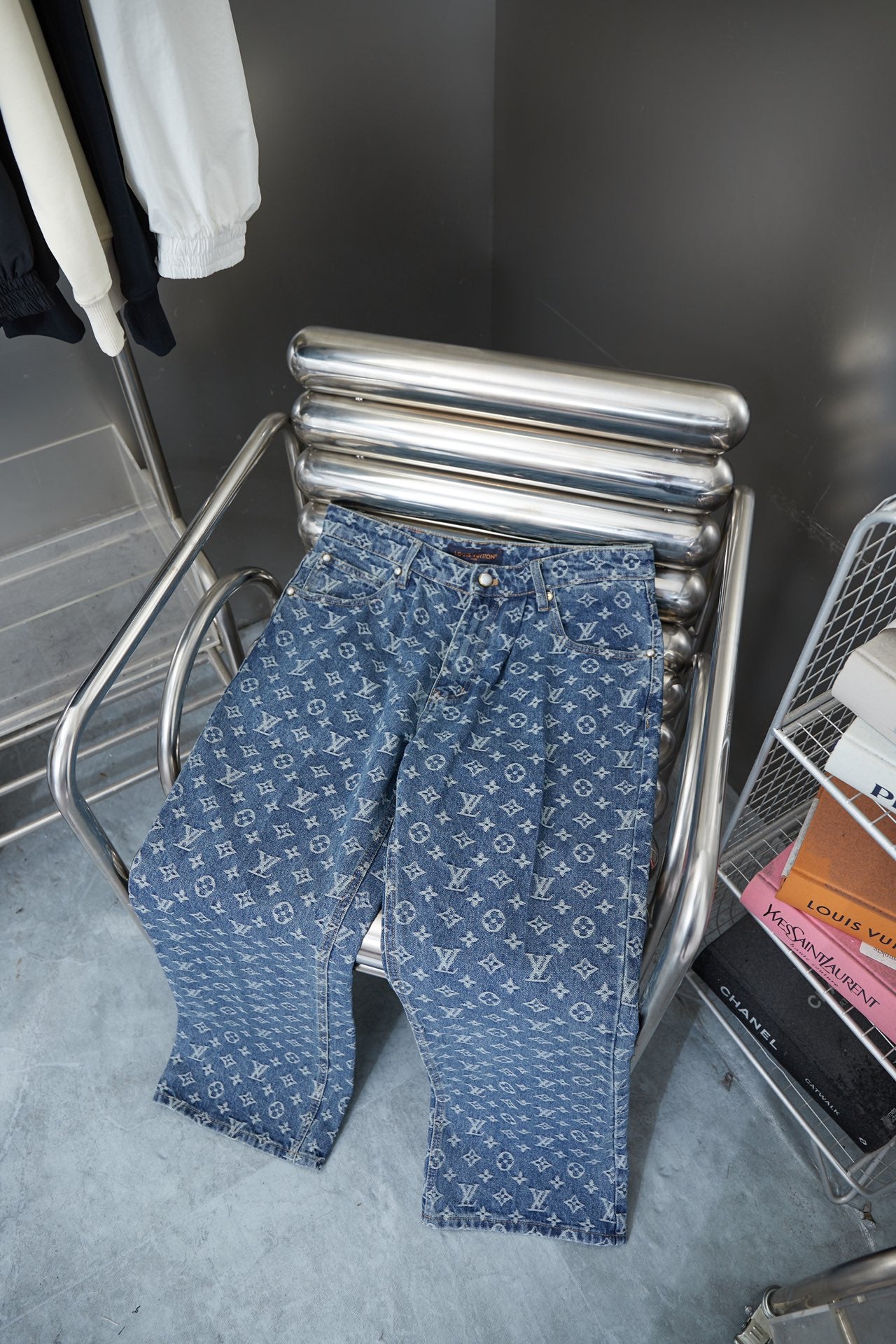 250513 Classic casual retro lettered denim trousers