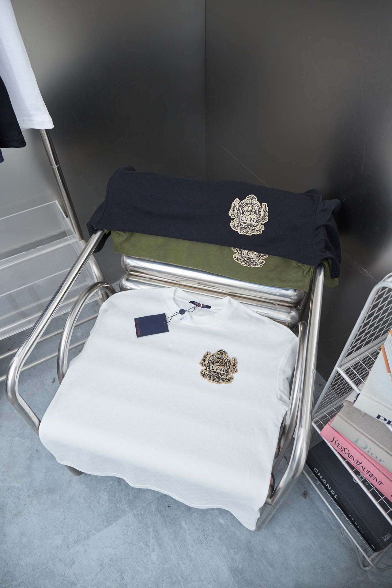 250513 New checkered jacquard crown embroidered T-shirt