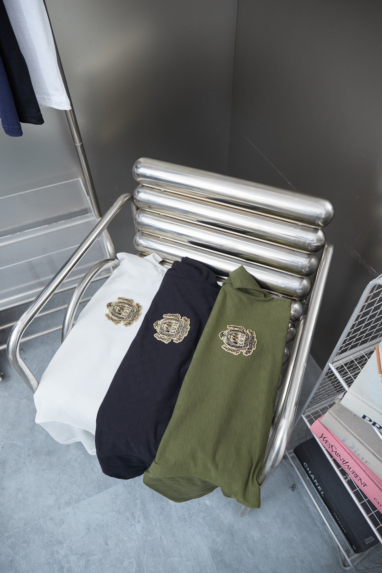 250513 New checkered jacquard crown embroidered T-shirt