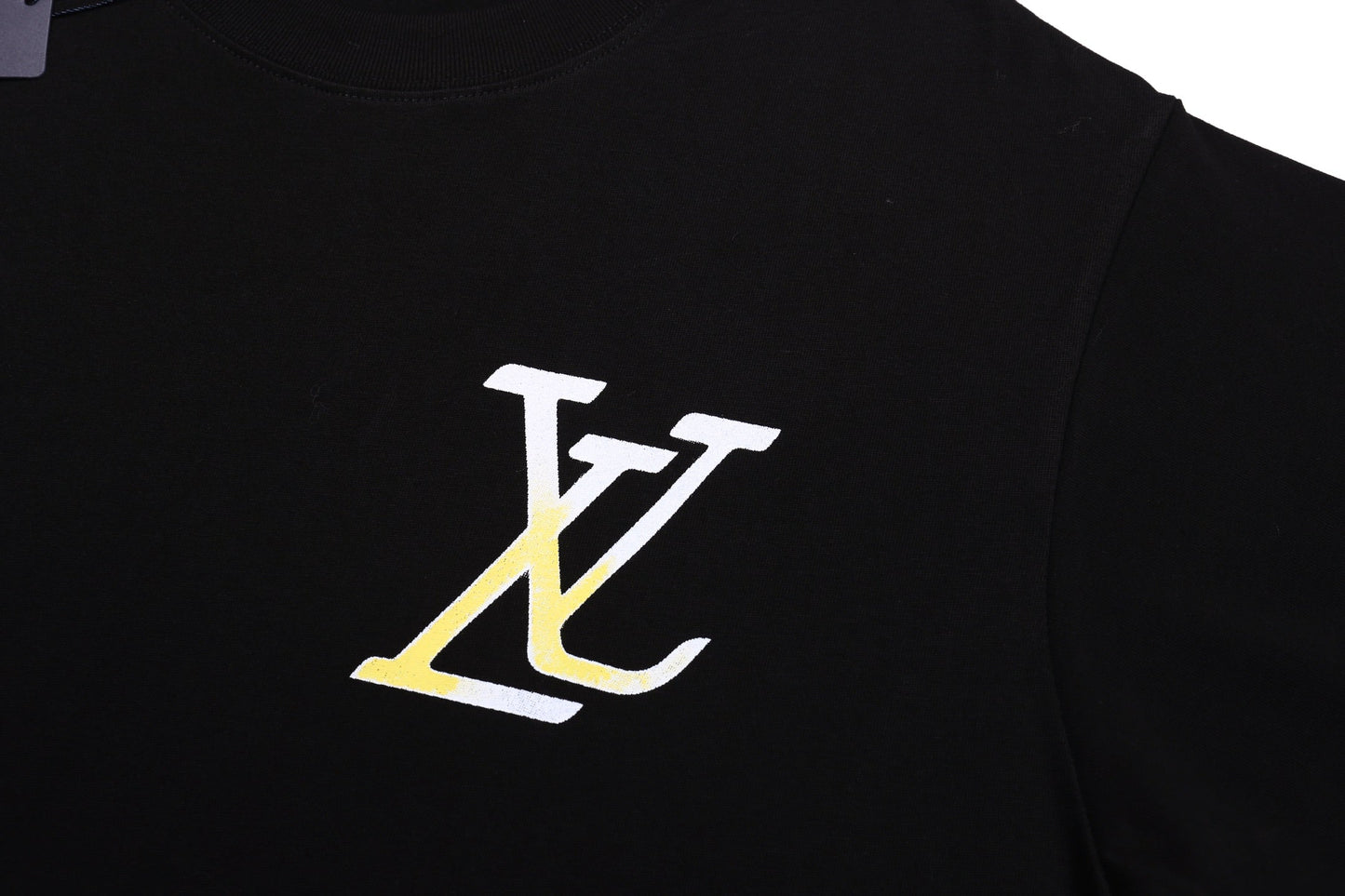 250520 New style painted graffiti collar T-shirt