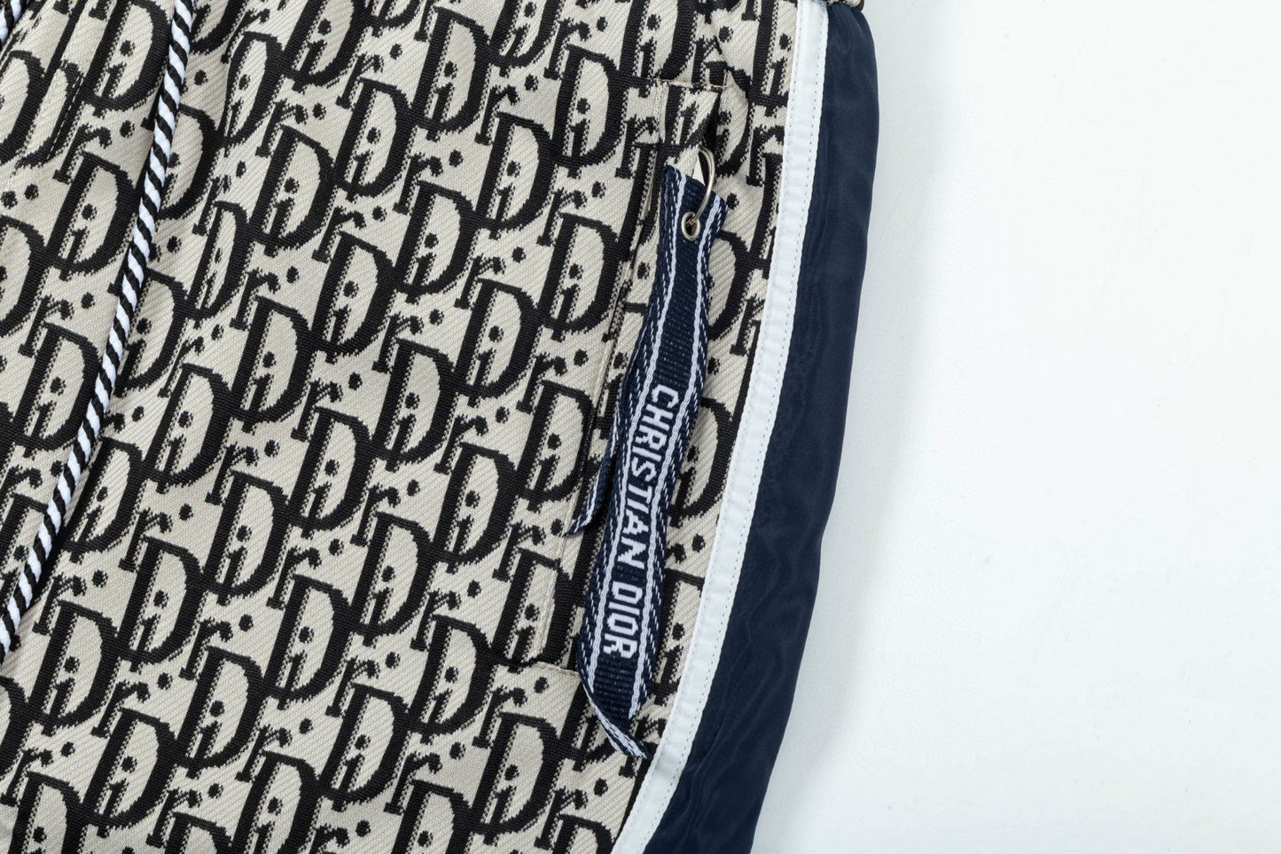 250527 New full-flowered side-stitched webbing shorts