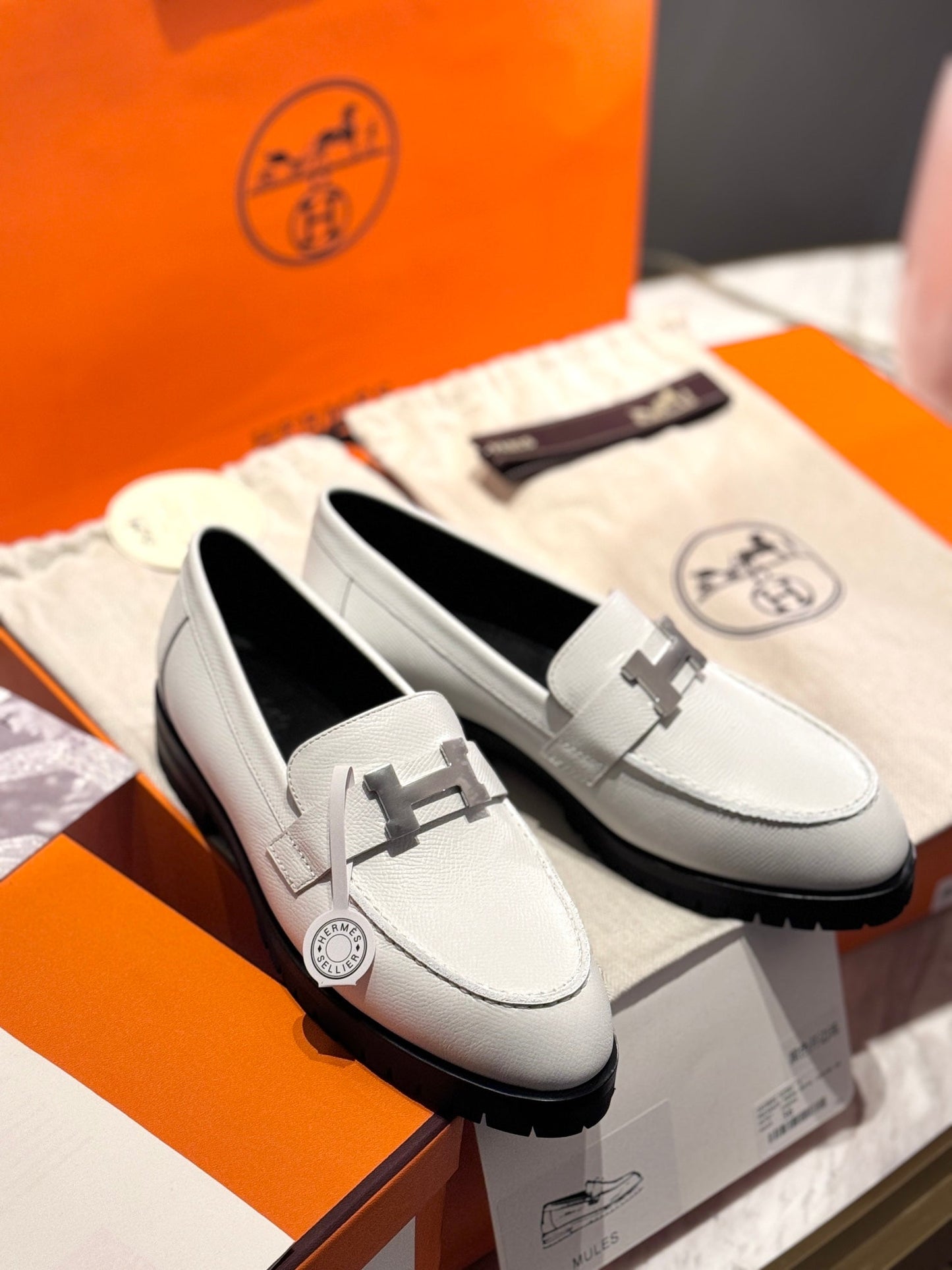 250527 New high-quality classic retro thick-soled loafers