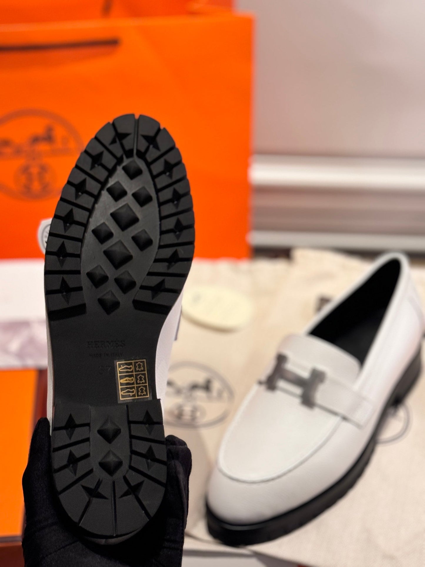 250527 New high-quality classic retro thick-soled loafers