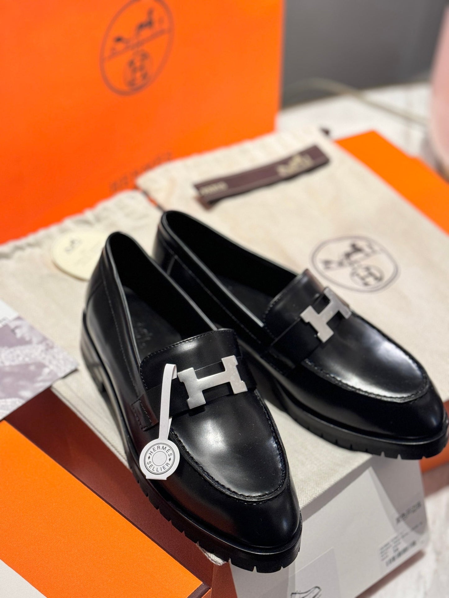 250527 New high-quality classic retro thick-soled loafers