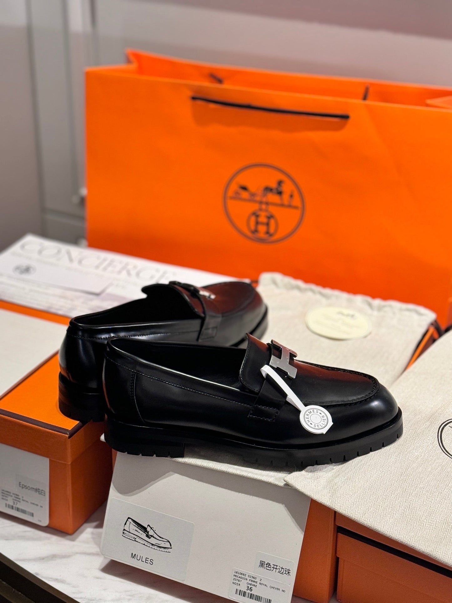 250527 New high-quality classic retro thick-soled loafers