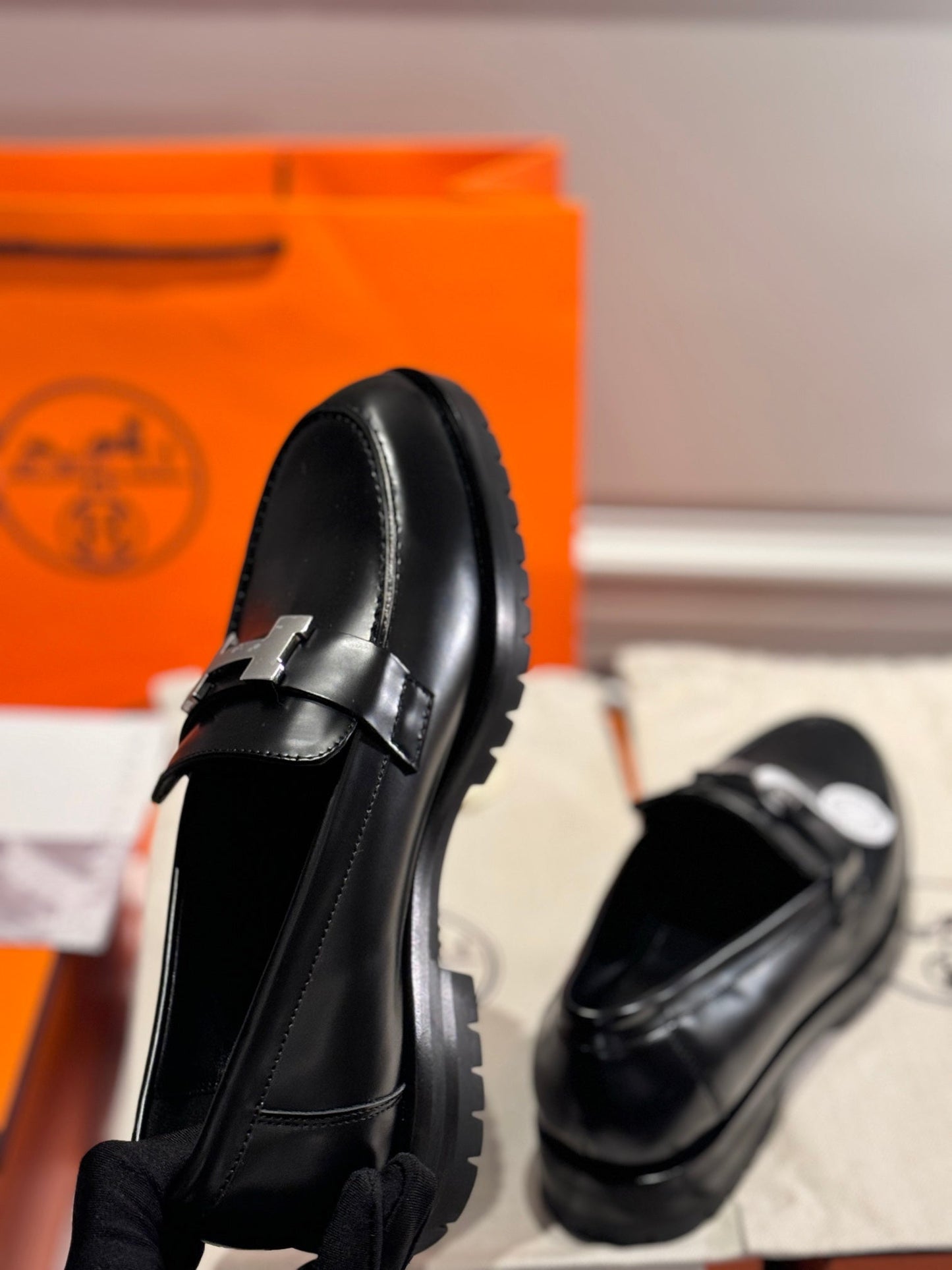 250527 New high-quality classic retro thick-soled loafers