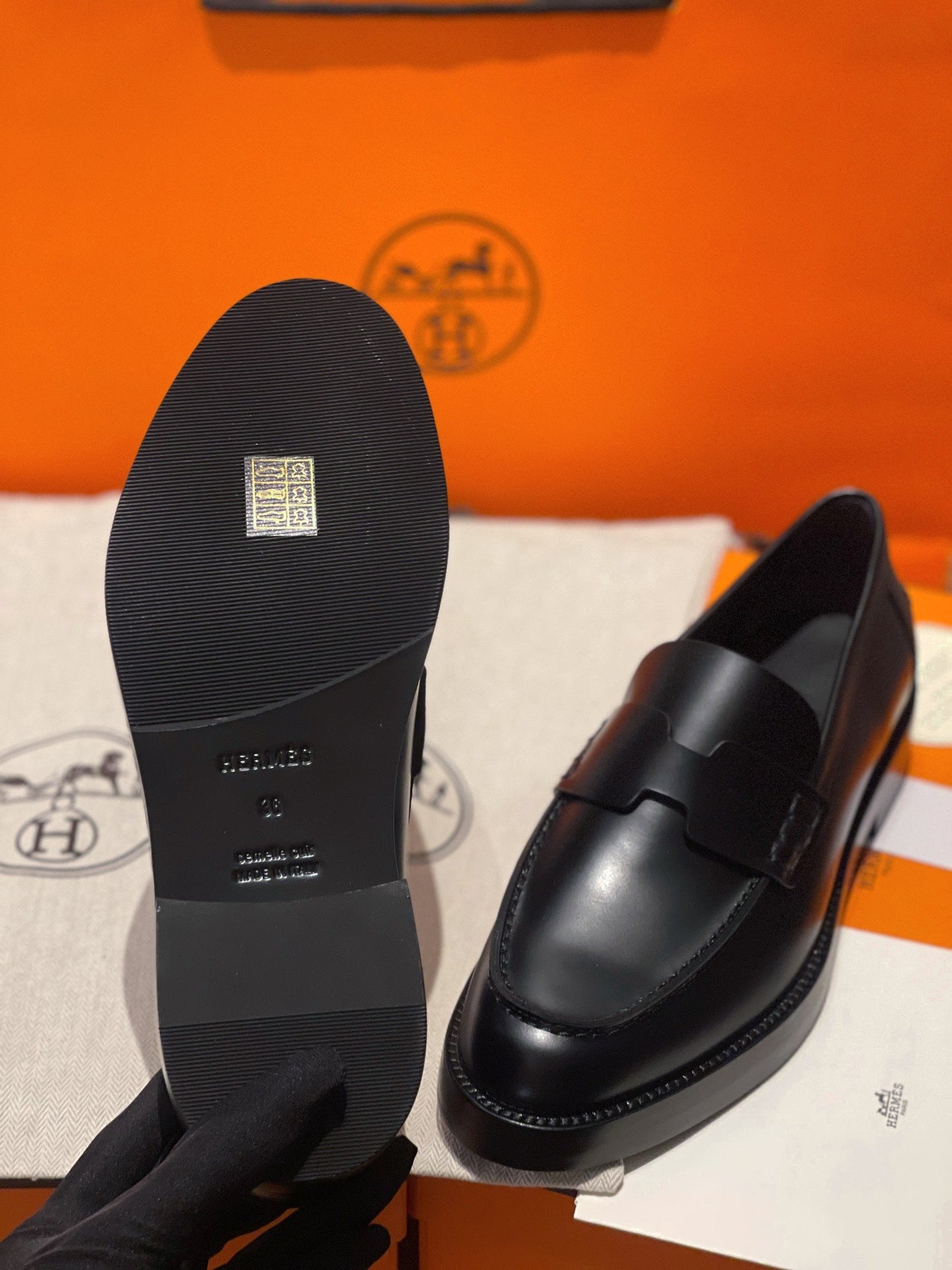 250527 New high-quality classic retro thick-soled loafers