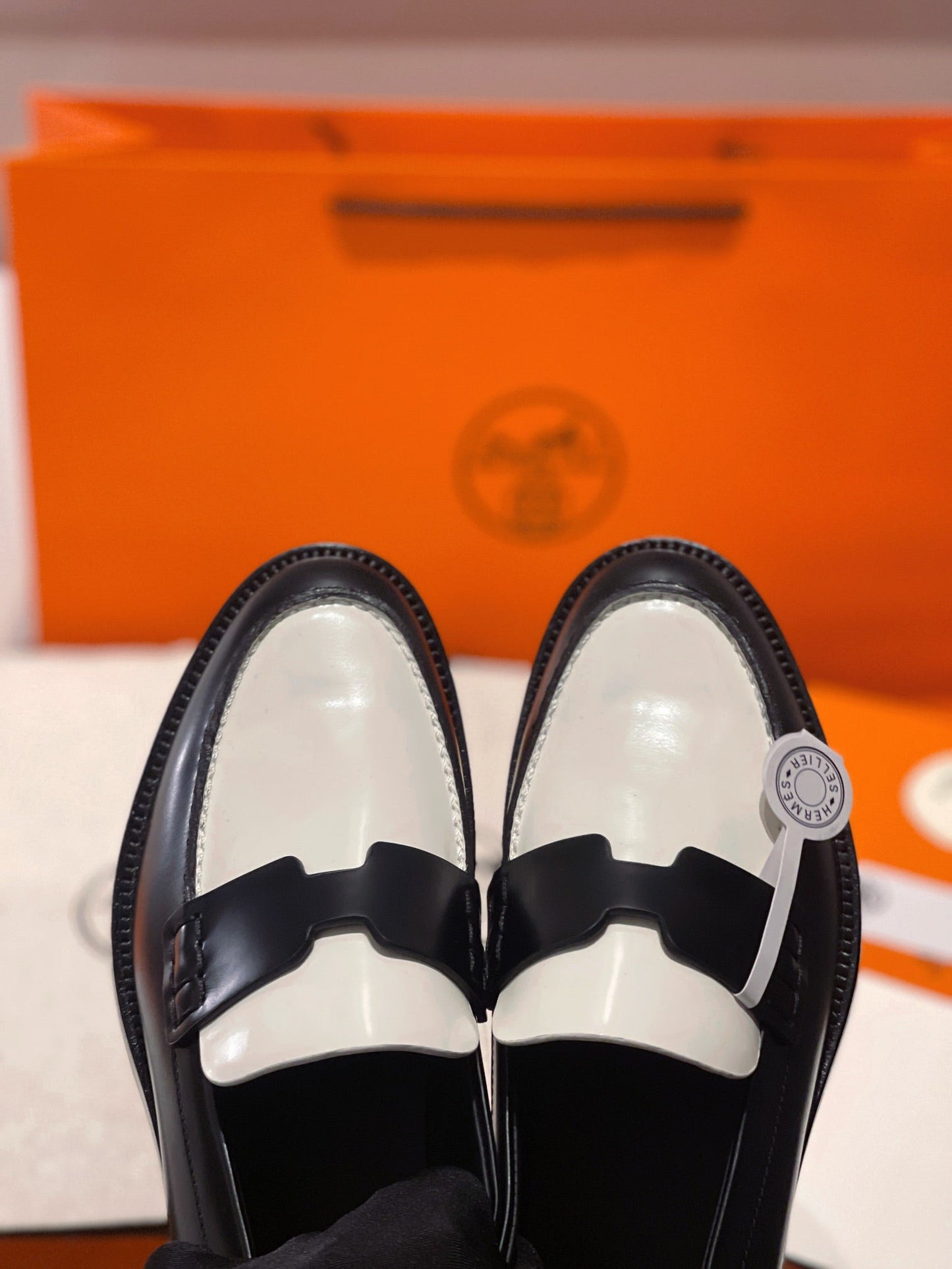 250527 New high-quality classic retro thick-soled loafers