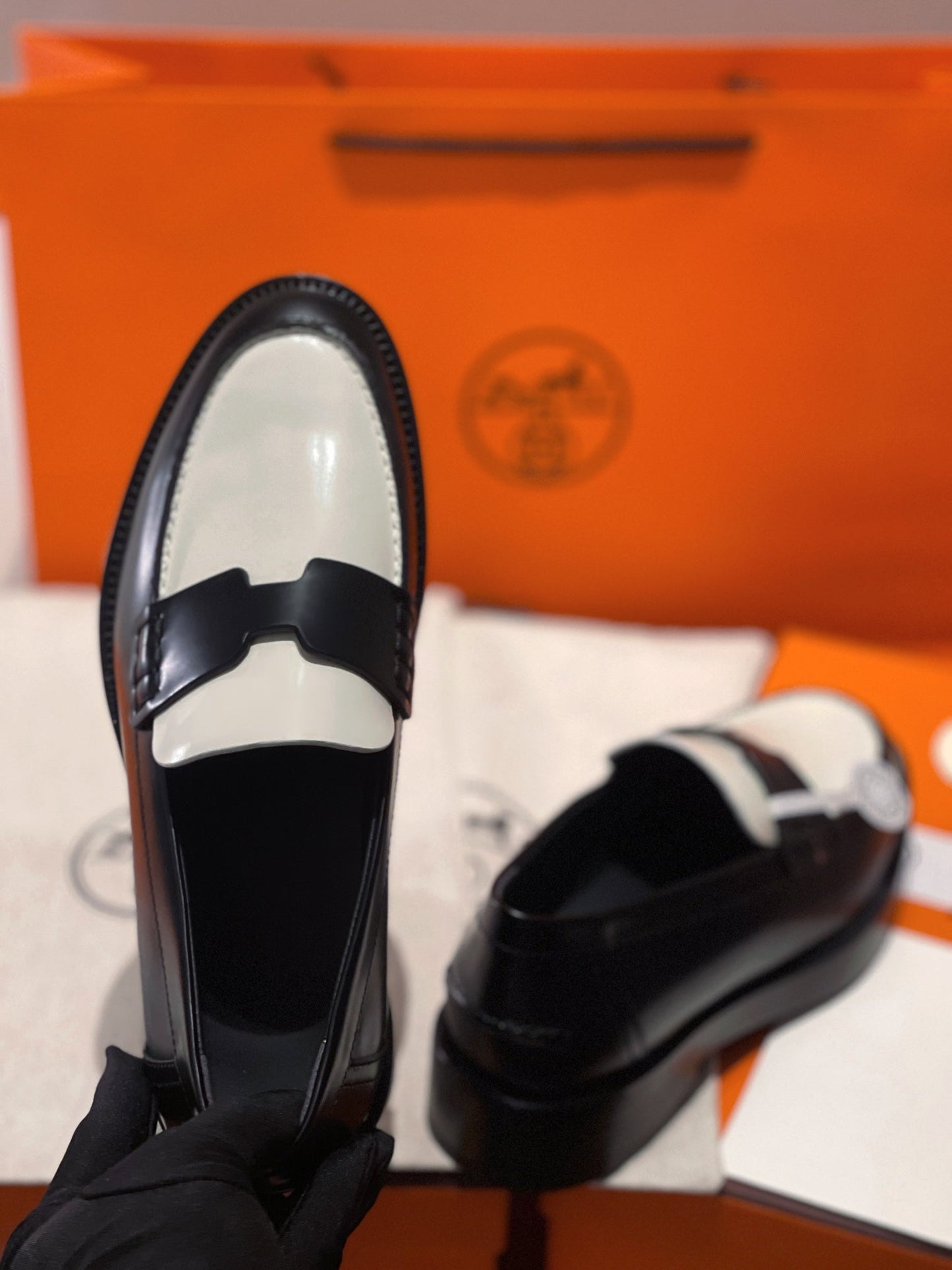 250527 New high-quality classic retro thick-soled loafers