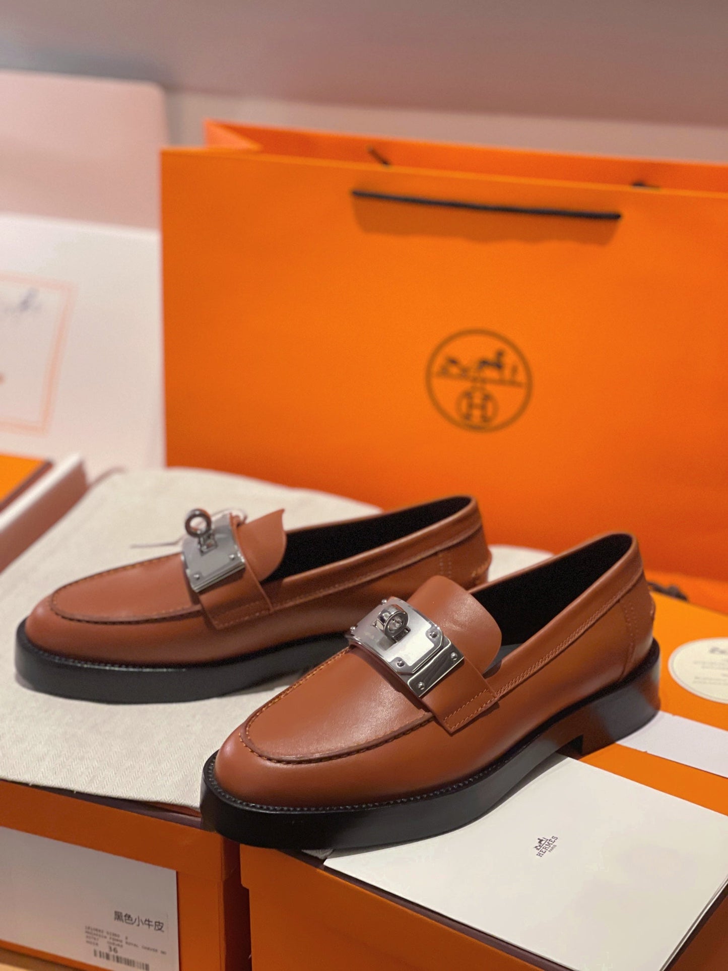 250527 New high-quality classic retro thick-soled loafers