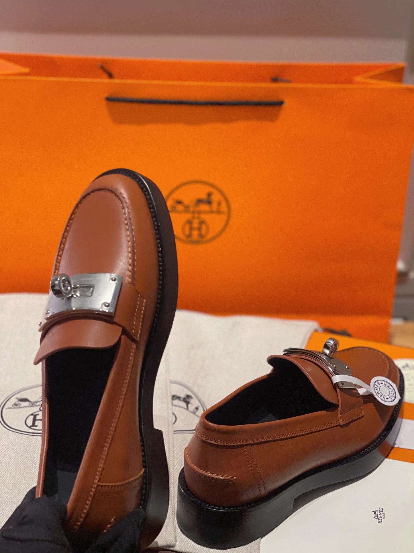250527 New high-quality classic retro thick-soled loafers