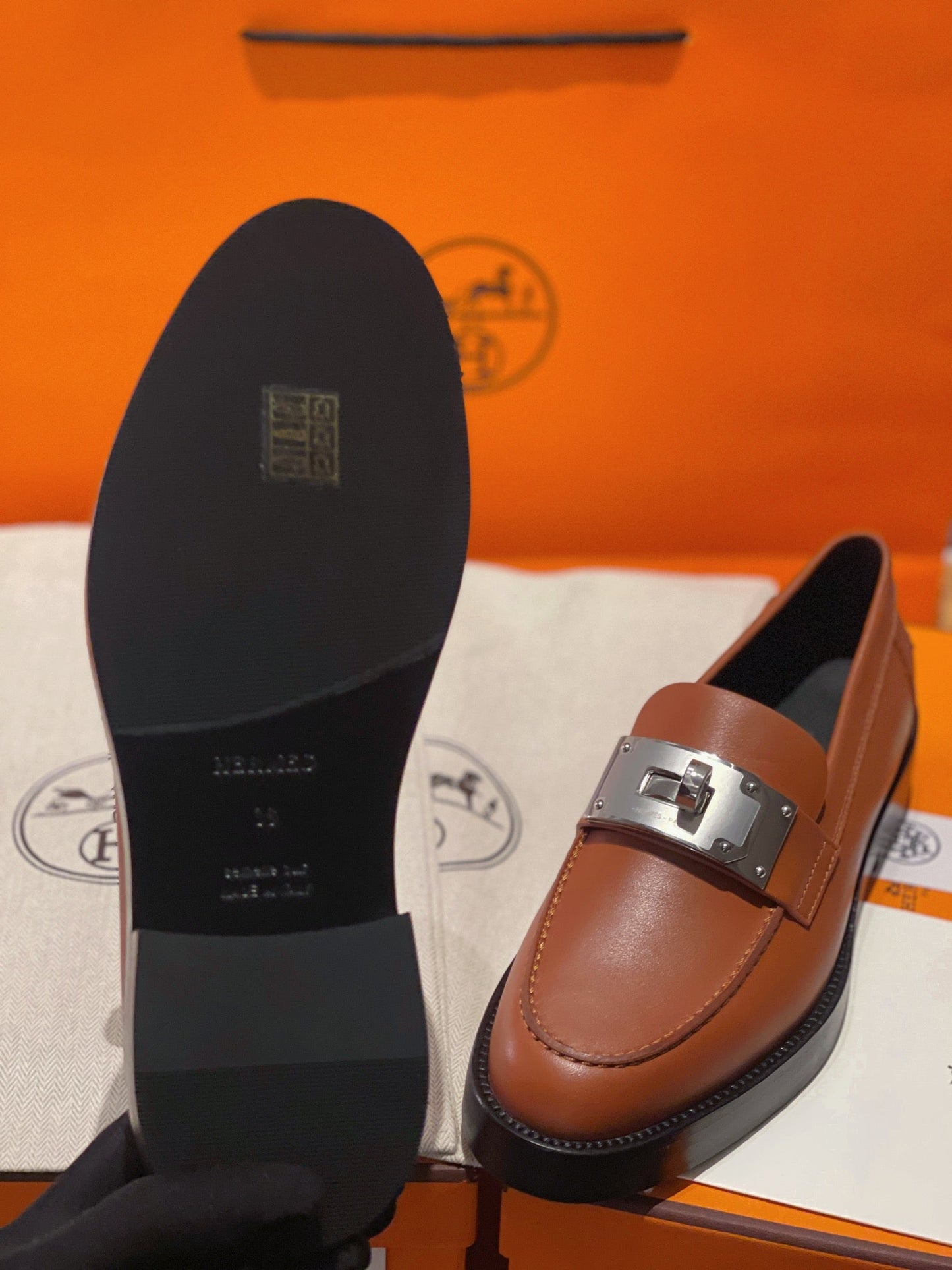 250527 New high-quality classic retro thick-soled loafers