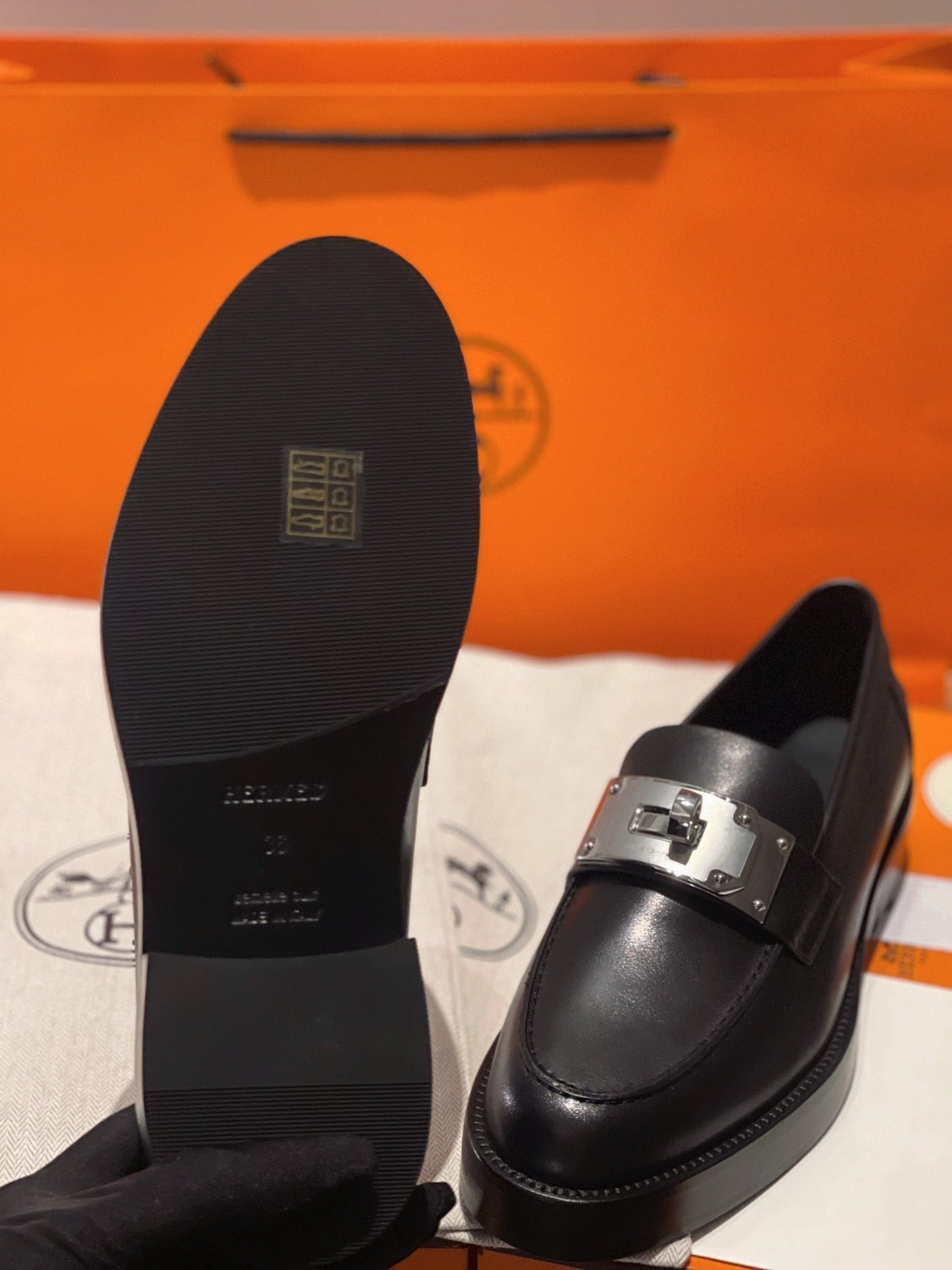 250527 New high-quality classic retro thick-soled loafers