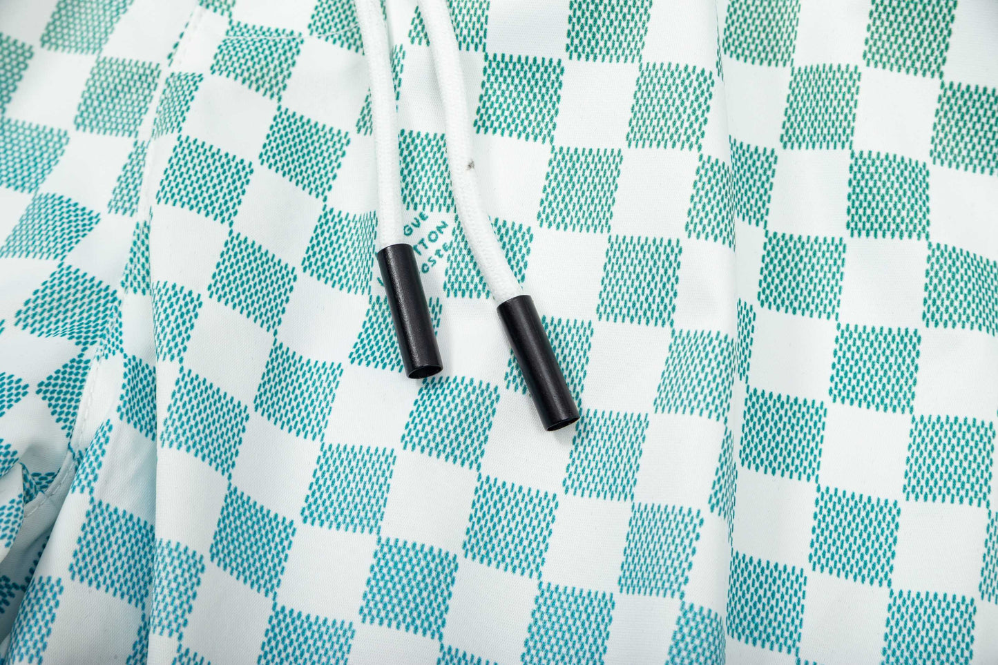 250604 New checkered gradually variable dry beach shorts