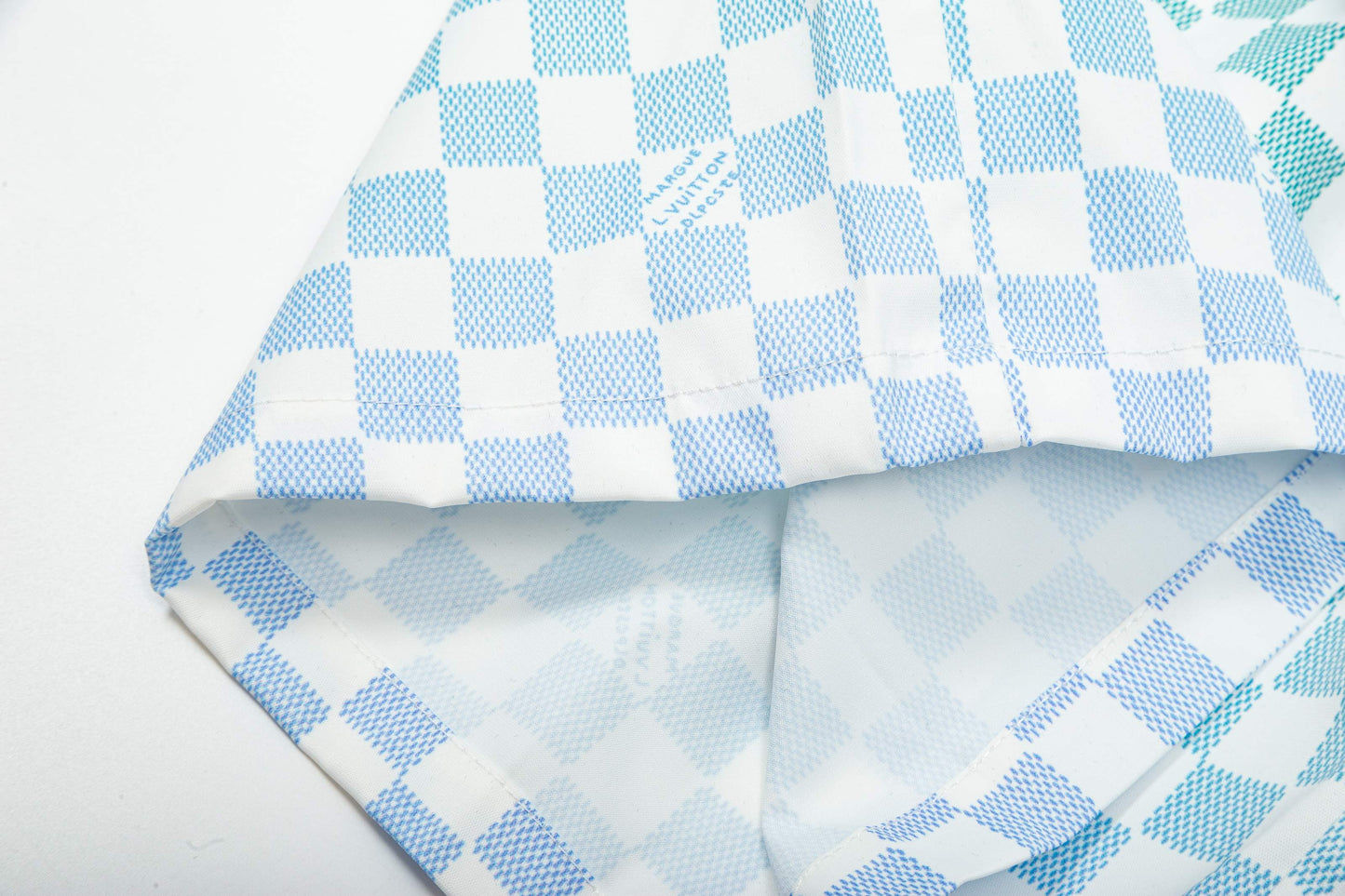 250604 New checkered gradually variable dry beach shorts