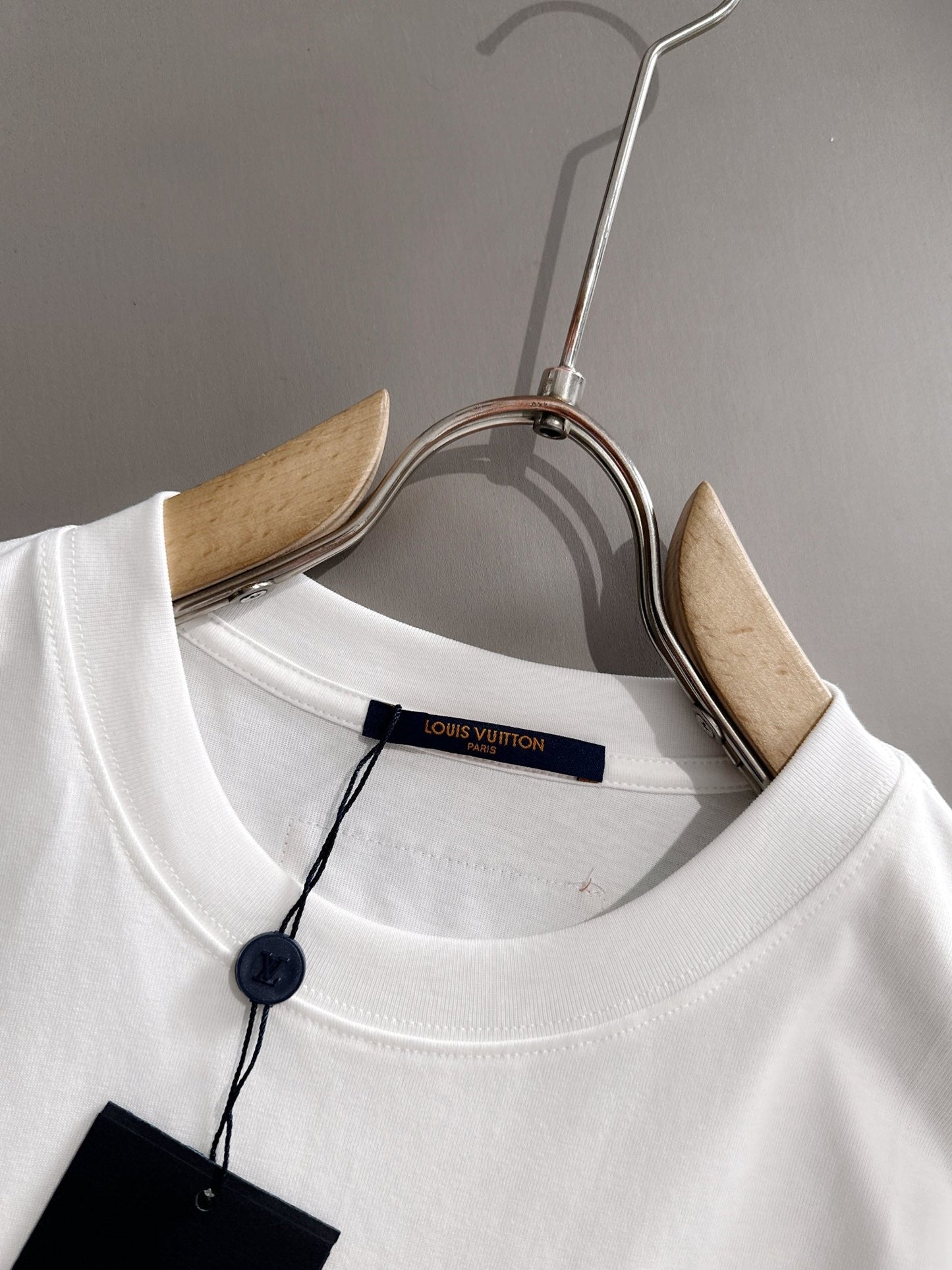250614 New high-quality embroidered patchwork T-shirt