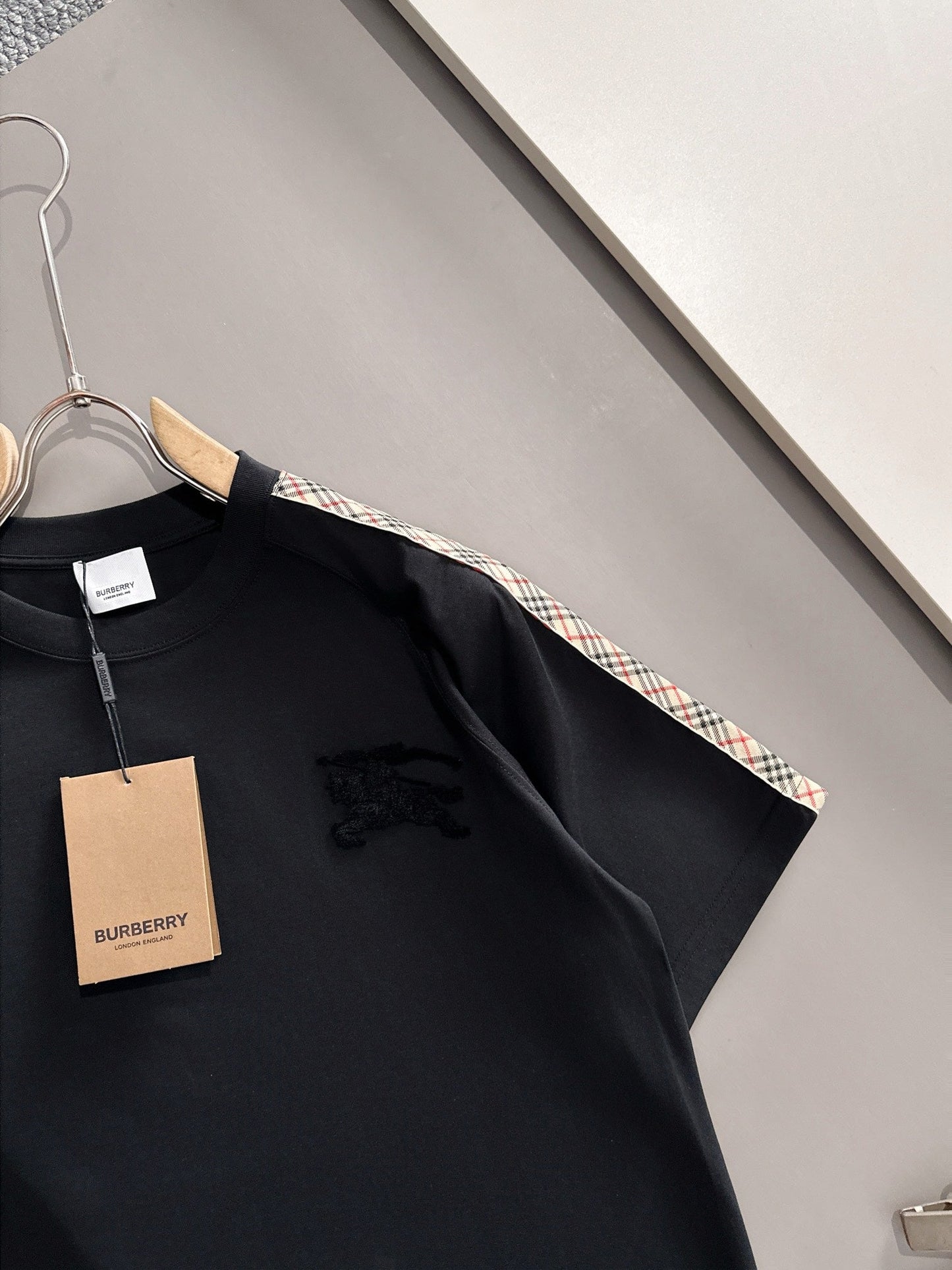 250614 New high-quality embroidered patchwork T-shirt