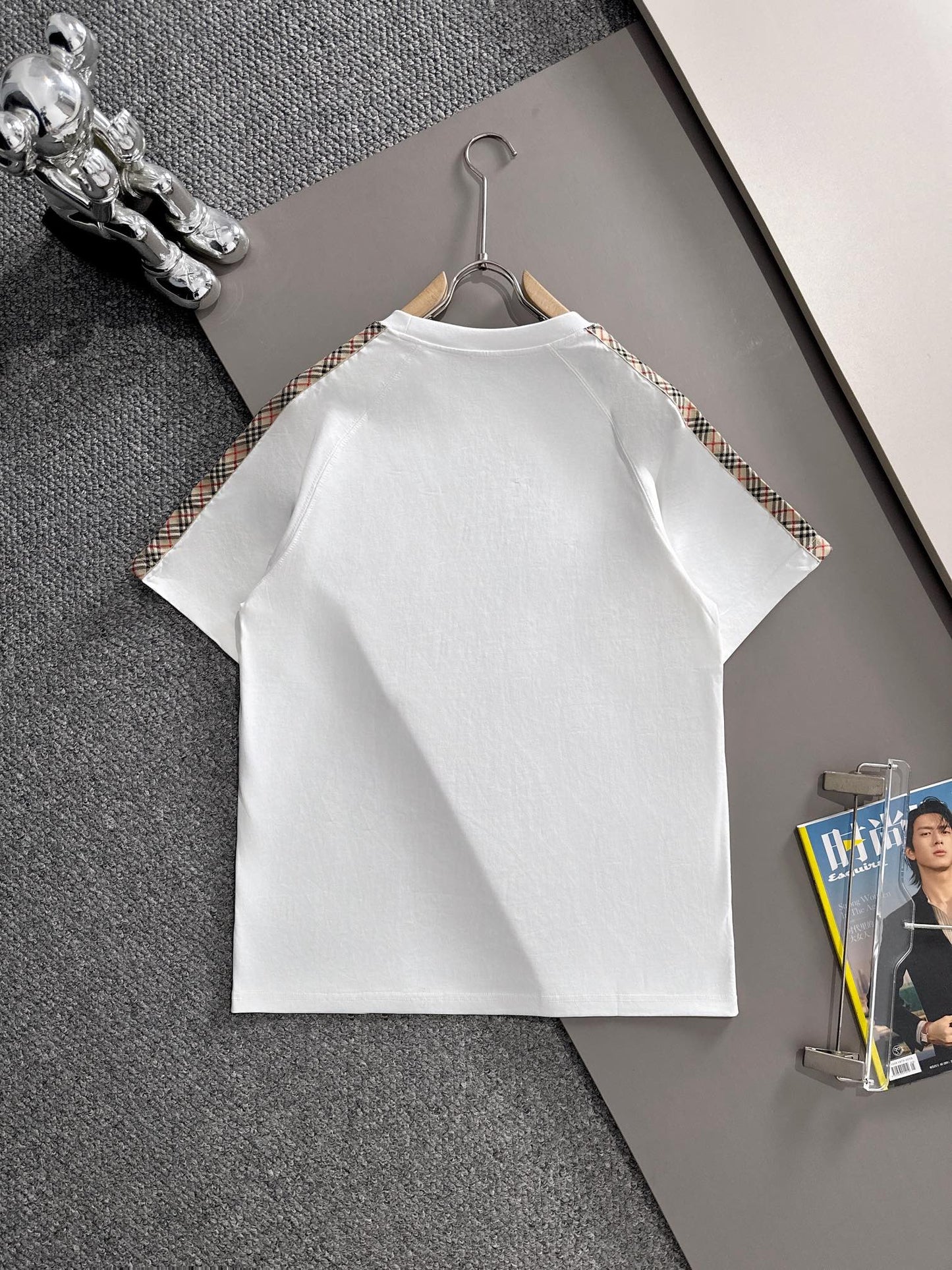 250614 New high-quality embroidered patchwork T-shirt