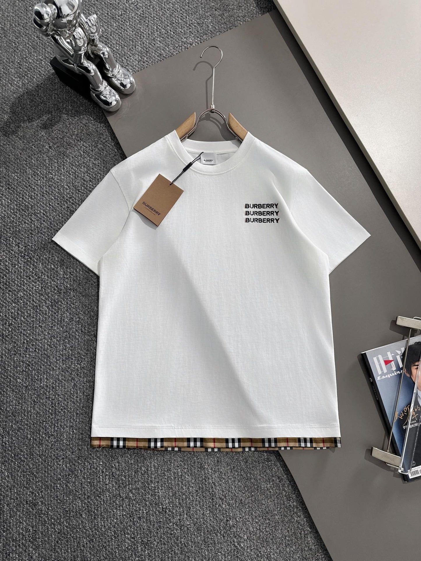 250614 New high-quality embroidered patchwork T-shirt
